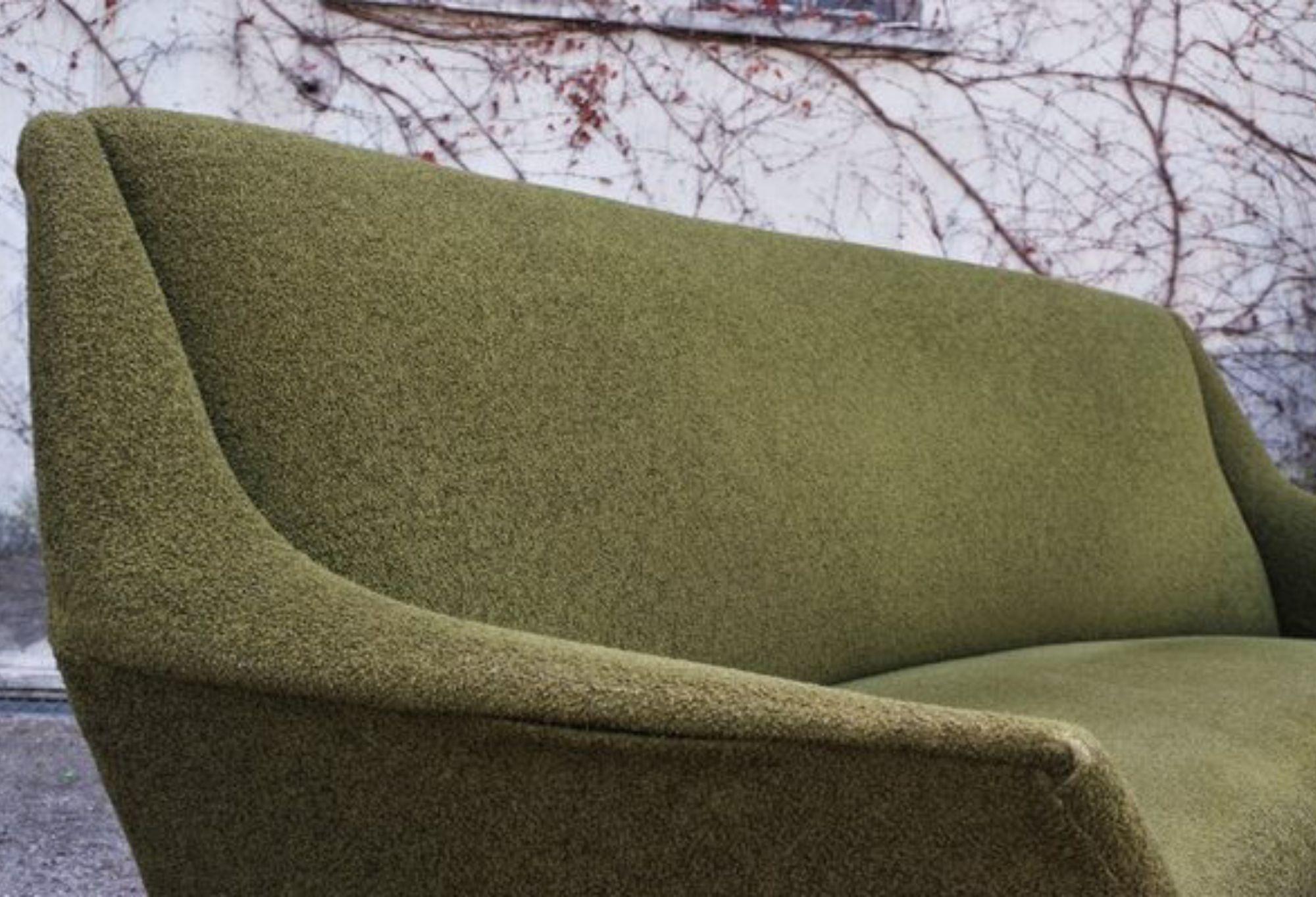 sofá curvo de algodón y lana verde de los años 50 por Gigi Radice para Minotti - Mediados de siglo en venta 2