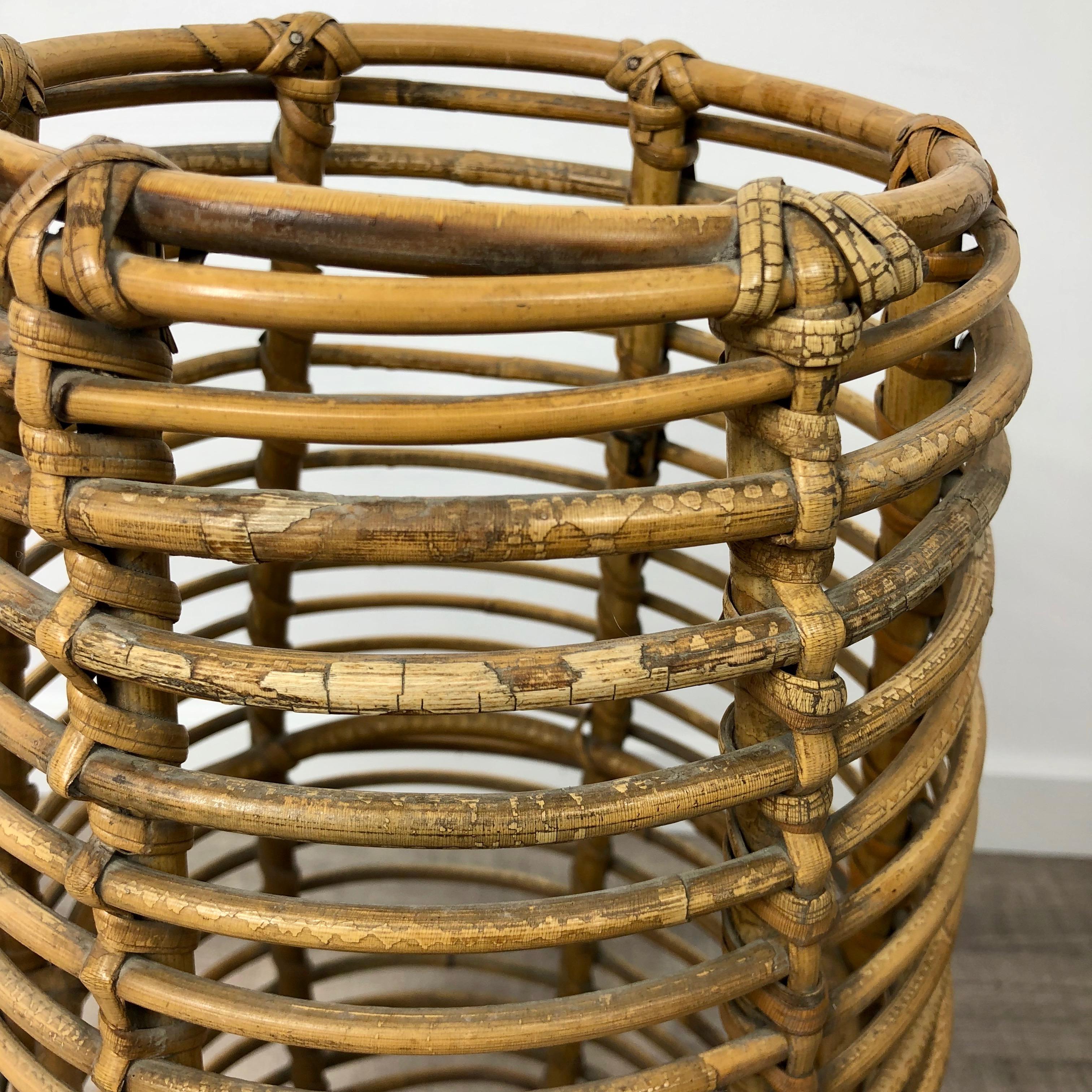 Mid-Century Modern 1950s Curved Rattan Basket Umbrella Stand by Franco Albini for Vittorio Bonacina