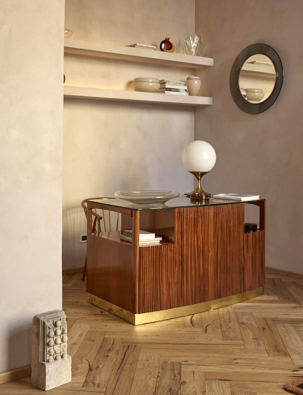 1950s Curved Rosewood Paolo Buffa Desk In Good Condition For Sale In Florence, Tuscany