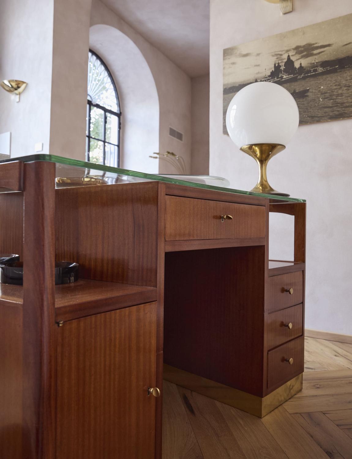 Glass 1950s Curved Rosewood Paolo Buffa Desk For Sale