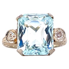 Retro 1950s Cushion Cut Aquamarine Diamond 18 Karat White Gold Ring