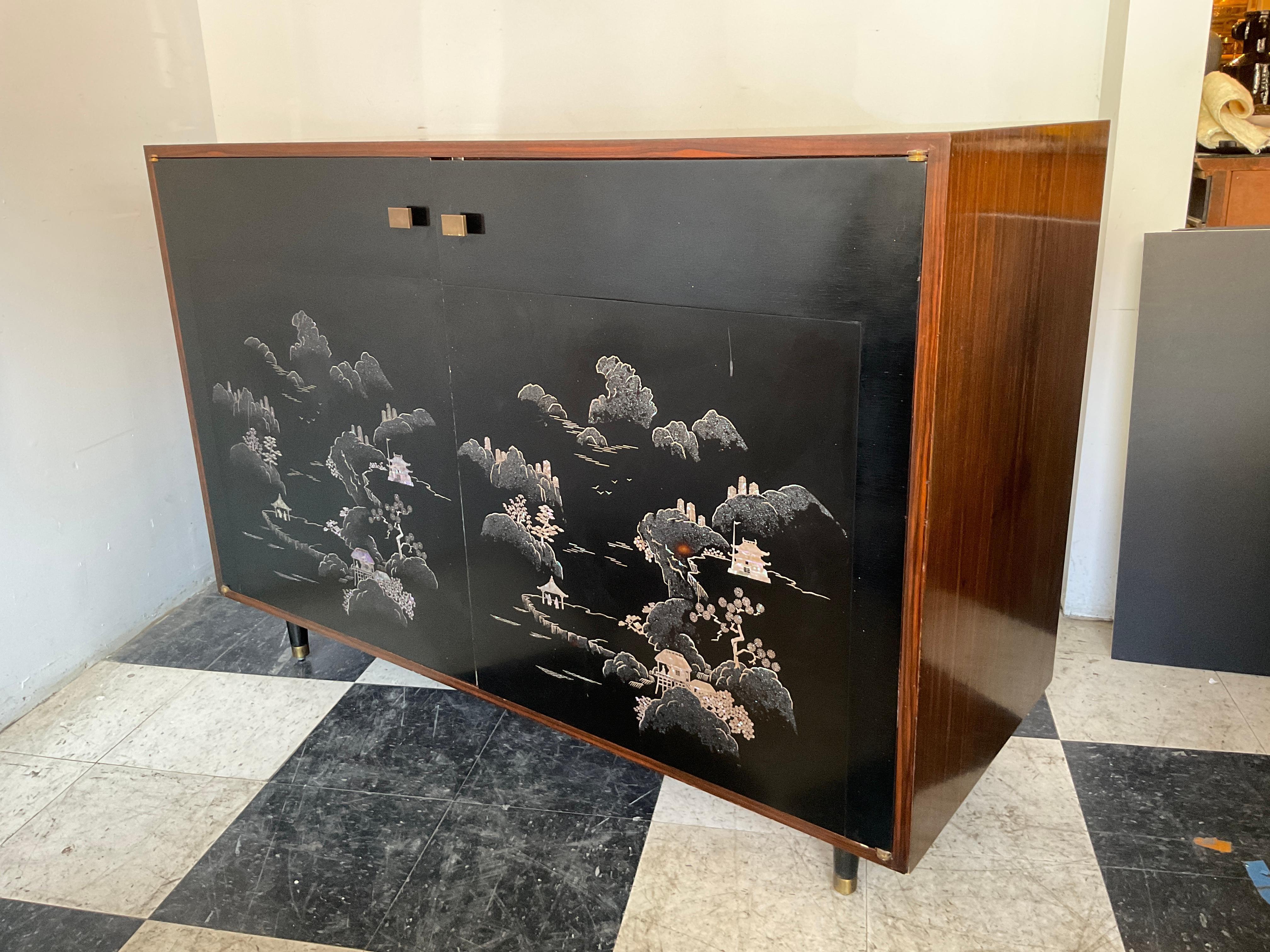 1950s Custom Made Rosewood And Black Lacquer Chinoiserie Dresser For Sale 8