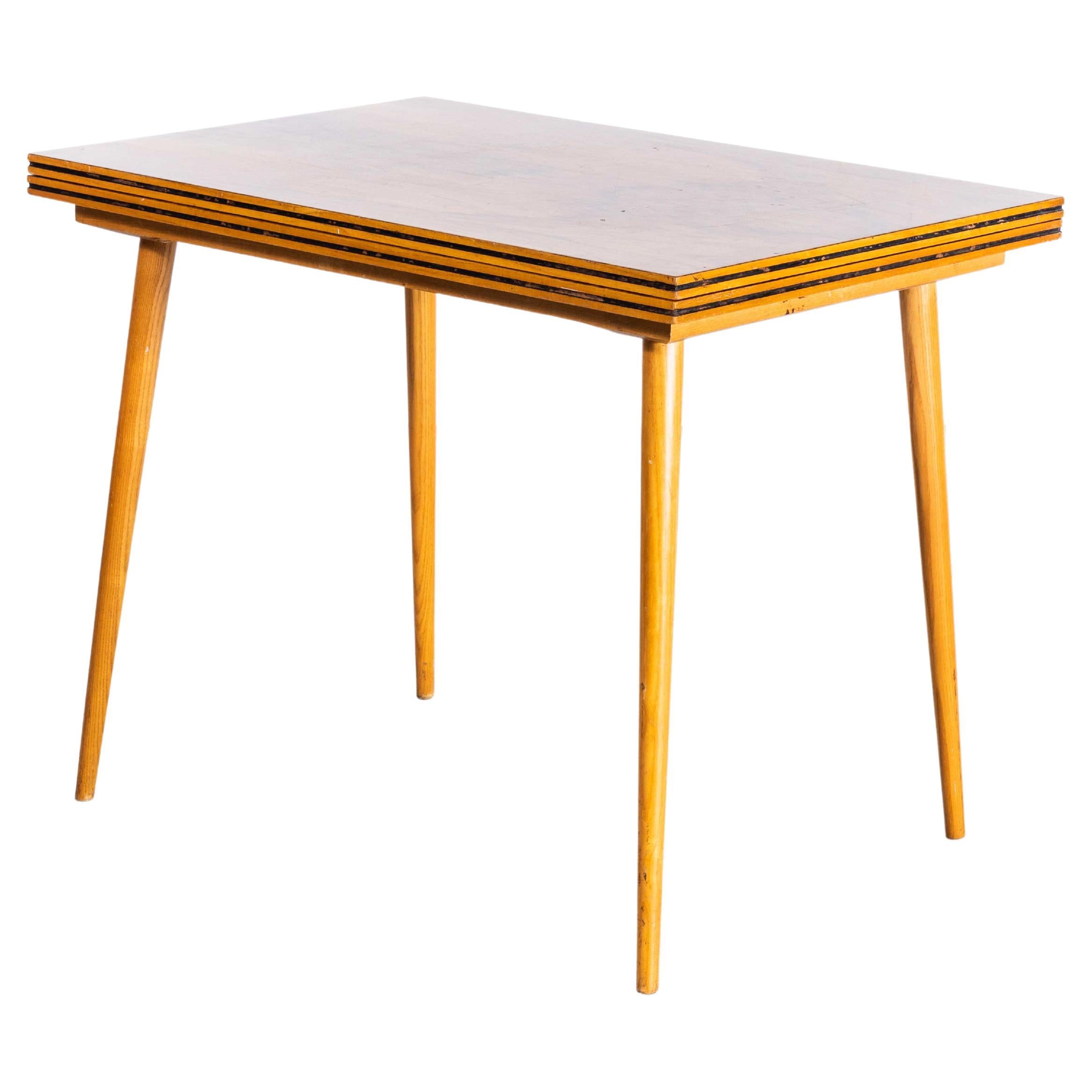 Table de salle à manger rectangulaire à rallonge tchèque des années 1950