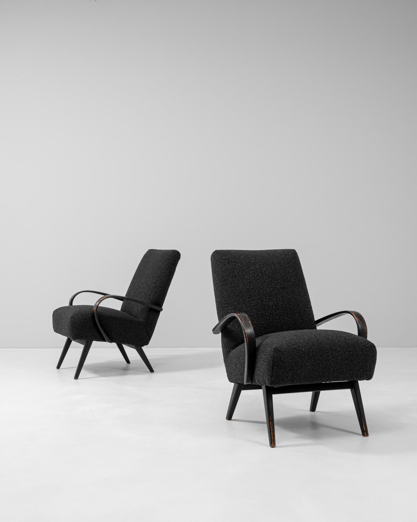 1950s Czech Pair Of Upholstered Armchairs By J. Halabala For Sale 2