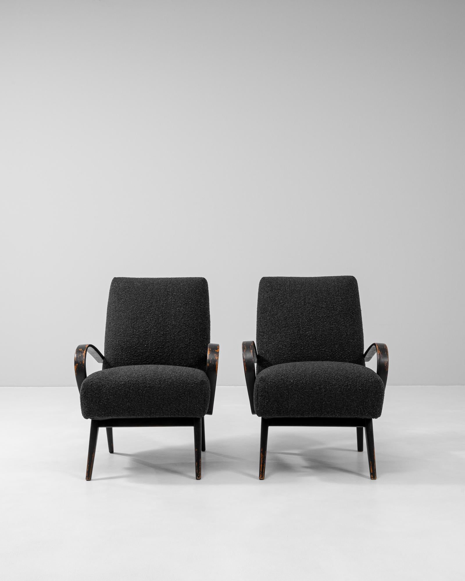 1950s Czech Pair Of Upholstered Armchairs By J. Halabala For Sale 3