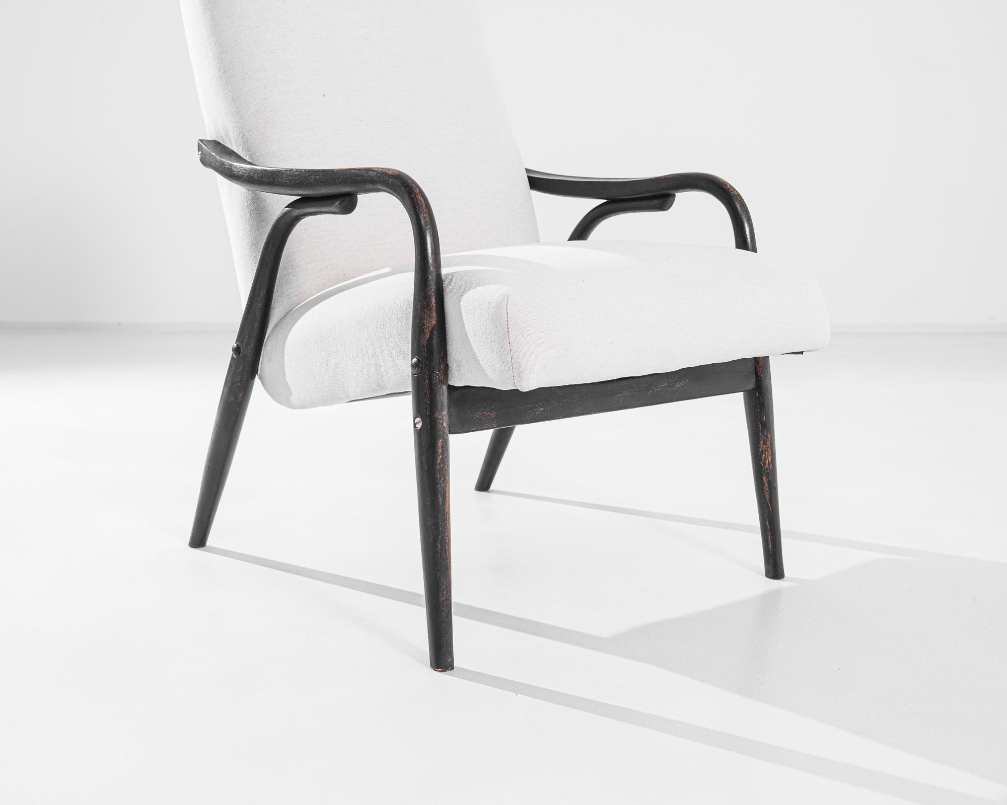 Fauteuil tapissé tchèque des années 1950 Bon état - En vente à High Point, NC