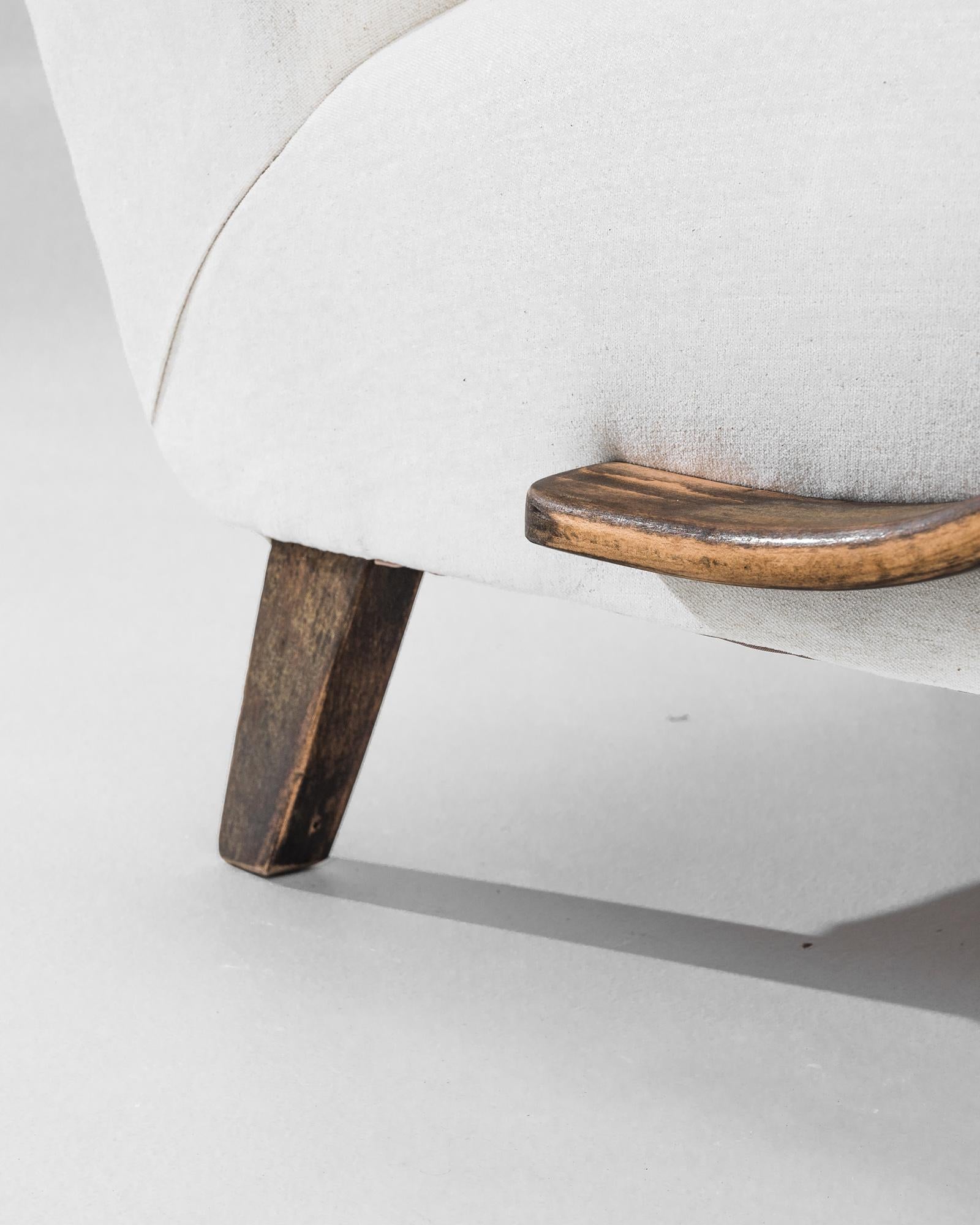 Sillón checo de madera de los años 1950, por J. Halabala Checo