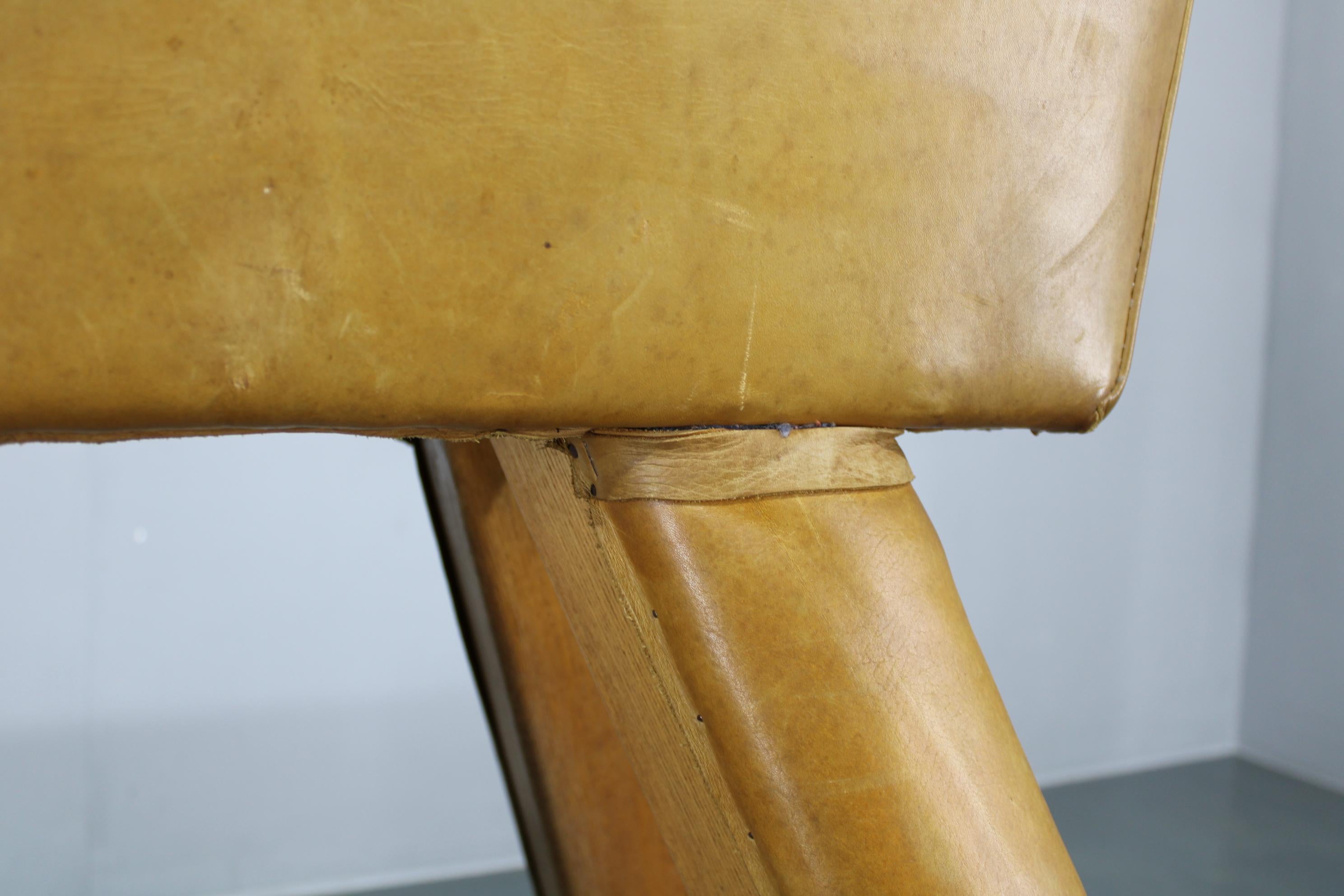 Cavallo da ginnastica in pelle e legno cecoslovacco del 1950, altezza regolabile in vendita 5