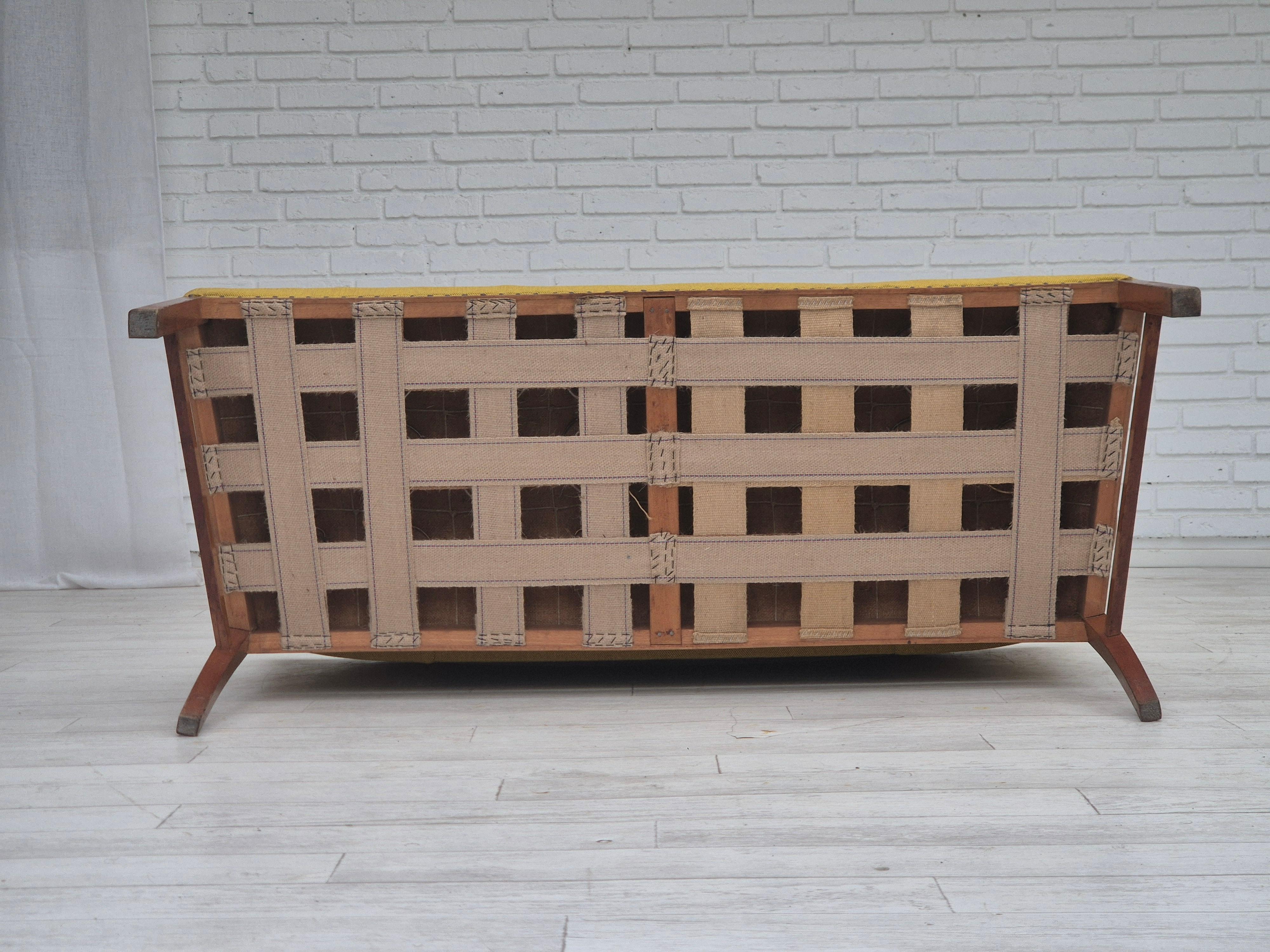 1950s, Danish 2-seater sofa by Ehapa Møbler, original condition, wool fabric. en vente 3