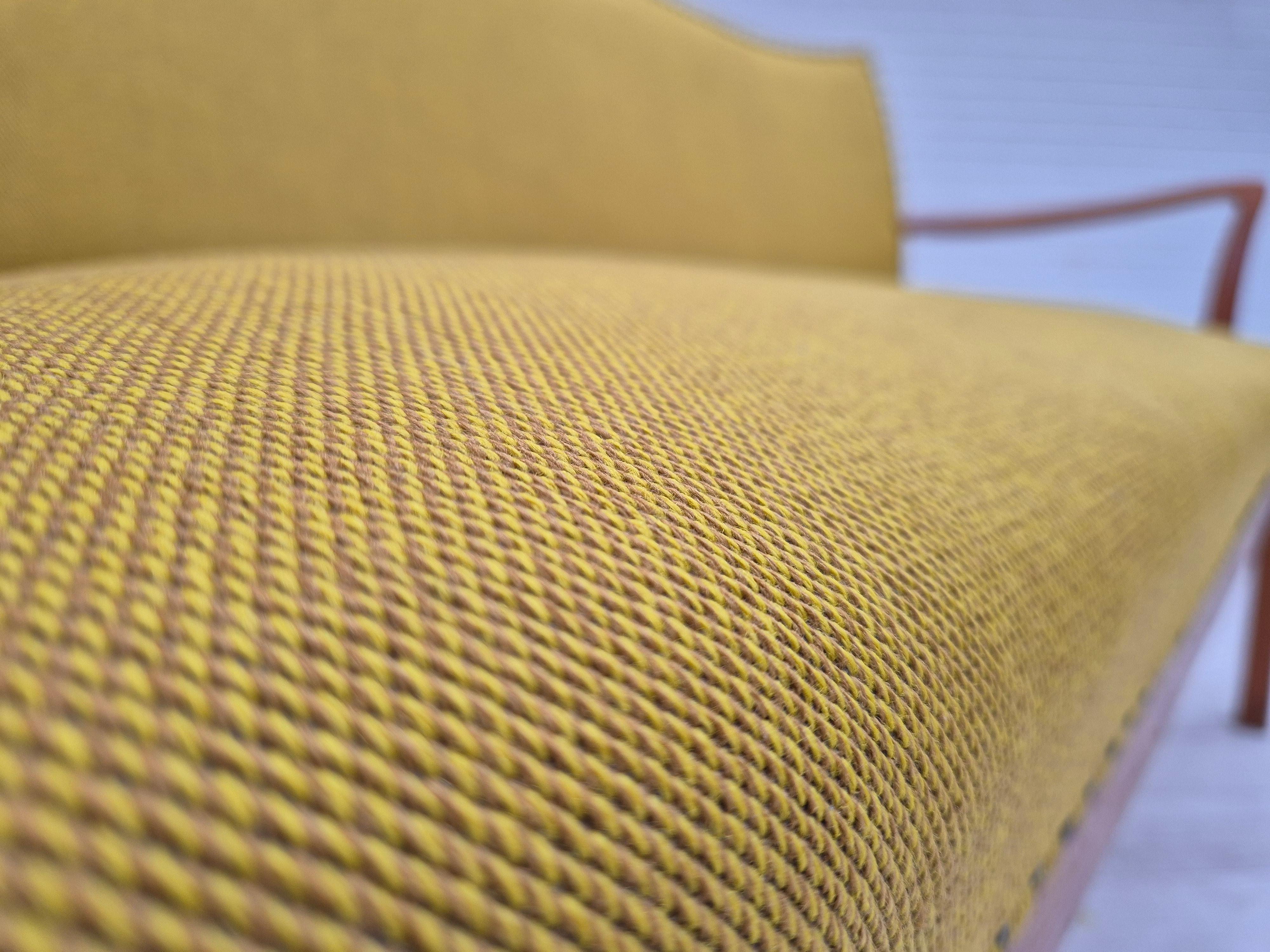 1950s, Danish 2-seater sofa by Ehapa Møbler, original condition, wool fabric. en vente 6