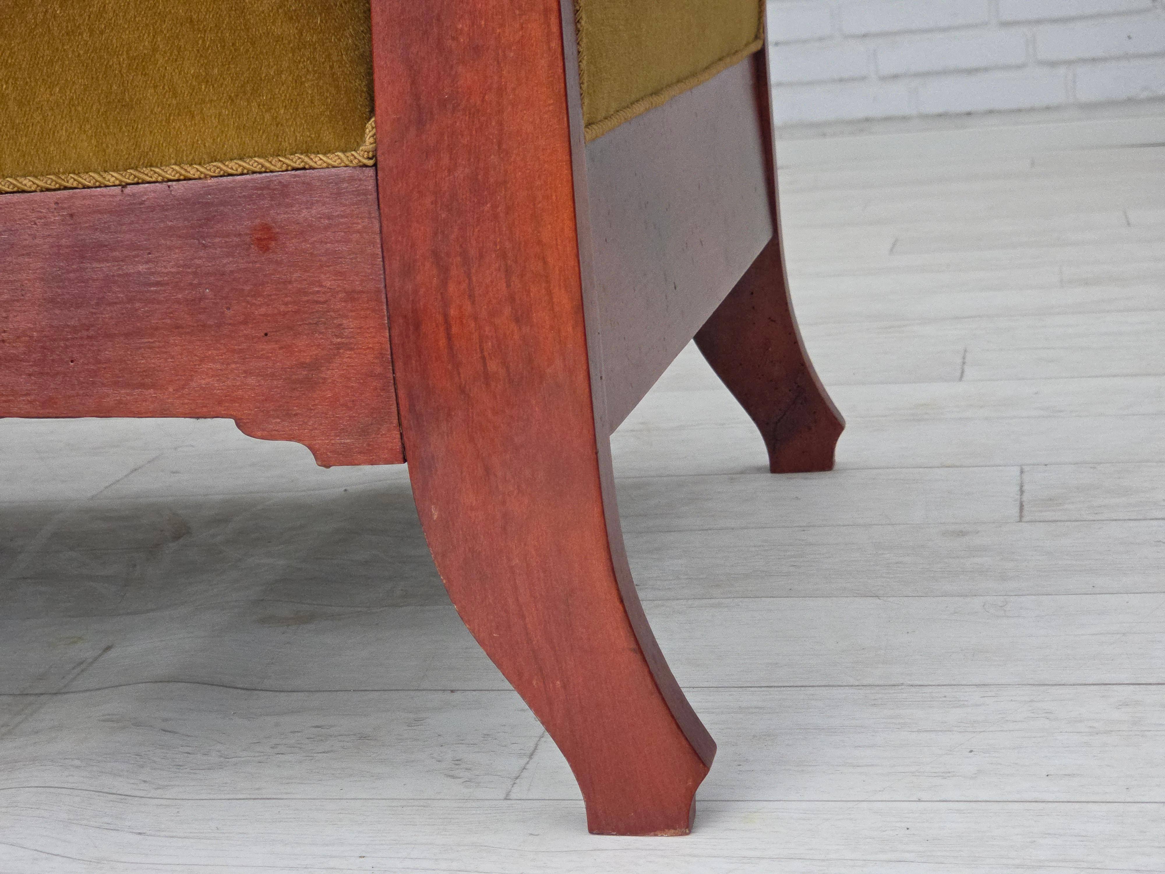 Années 1950, canapé danois 2 places de style Biedermeier, meuble en velours. en vente 4