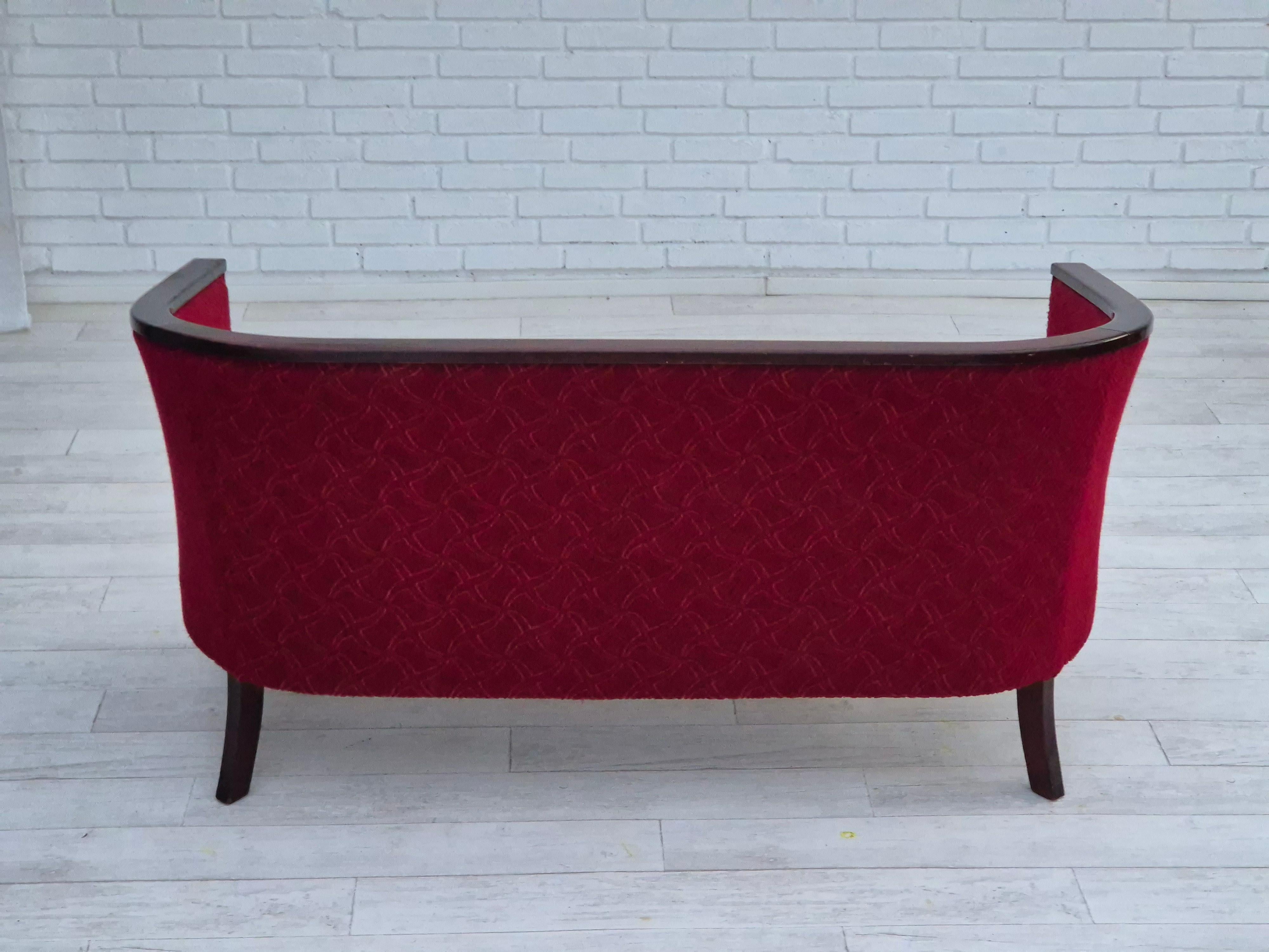 1950er Jahre, Dänisches 2-Sitzer-Sofa, originaler sehr guter Zustand, Eschenholz. (Mitte des 20. Jahrhunderts) im Angebot