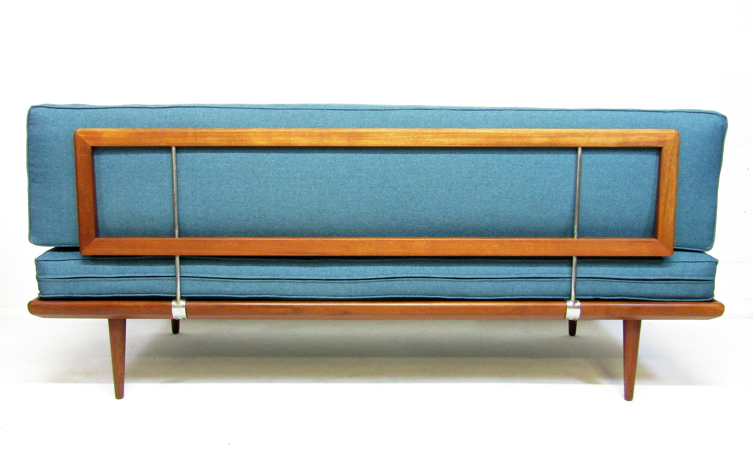 1950s Danish 3-Seater Minerva Sofa in Teal by Peter Hvidt & Orla Nielsen For Sale 4