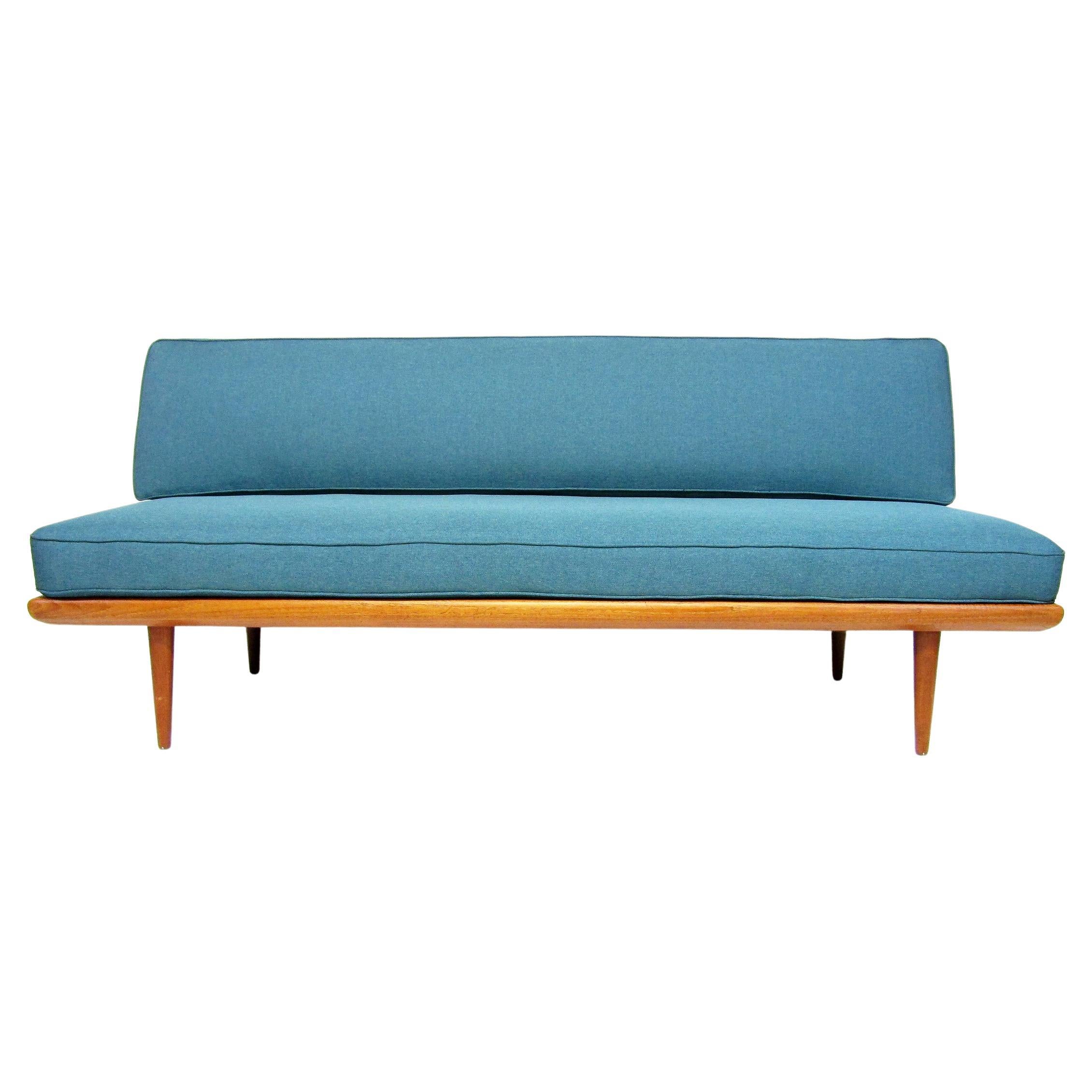 1950er Jahre Dänisches 3-Sitzer Minerva Sofa in Petrol von Peter Hvidt & Orla Nielsen