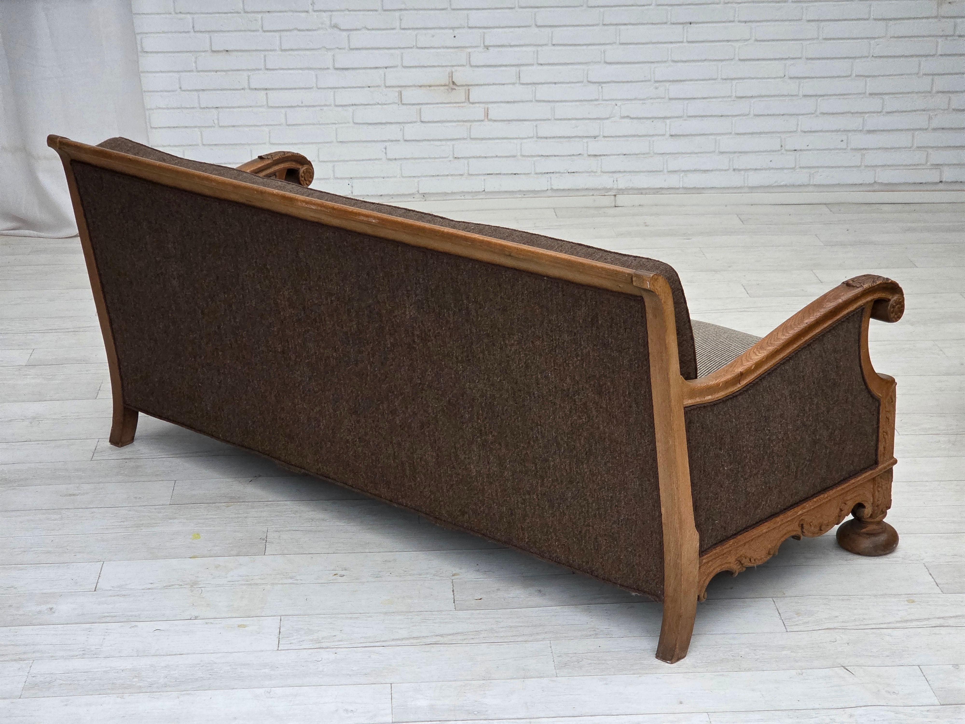 1950s, Danish 3-seater sofa, furniture wool, solid carved oak wood. For Sale 4