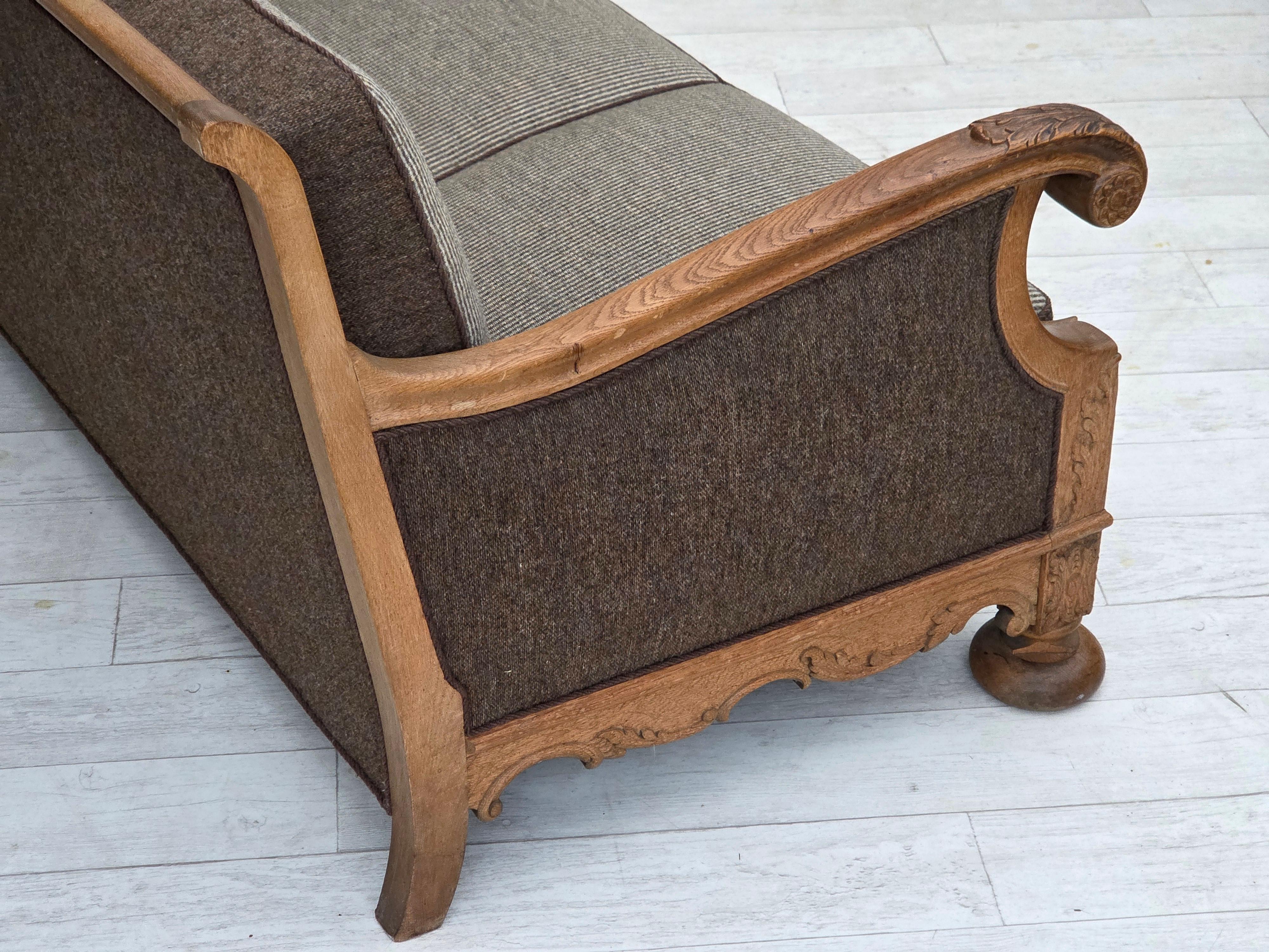 1950s, Danish 3-seater sofa, furniture wool, solid carved oak wood. For Sale 11