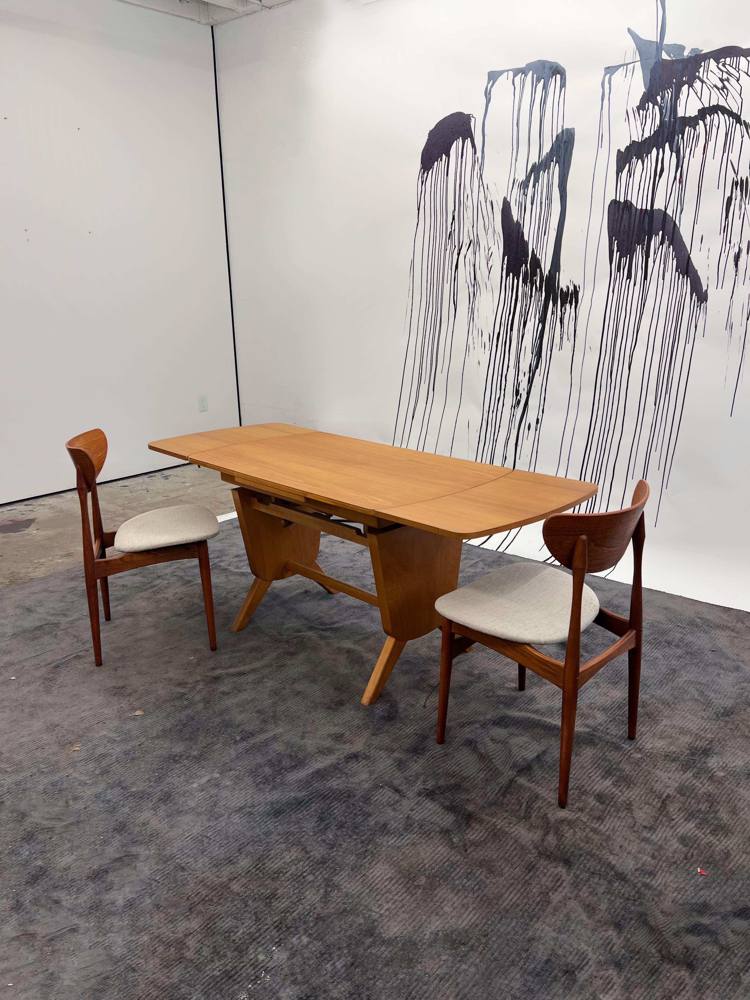 1950s Danish adjustable long and narrow desk or table by Max Bohme Fabrikate In Good Condition For Sale In Los Angeles, CA