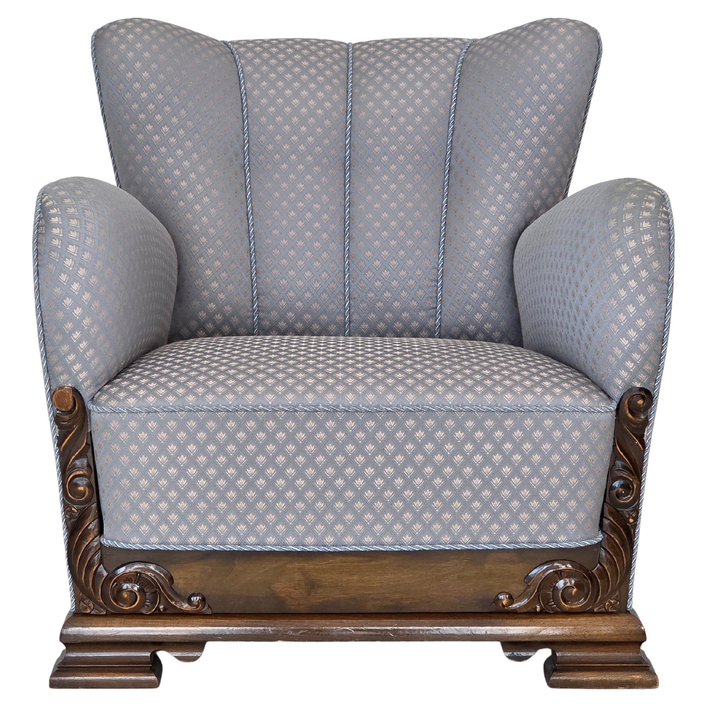 Années 50, fauteuil danois, tissu d
ameublement, bois de chêne sculpté. en vente