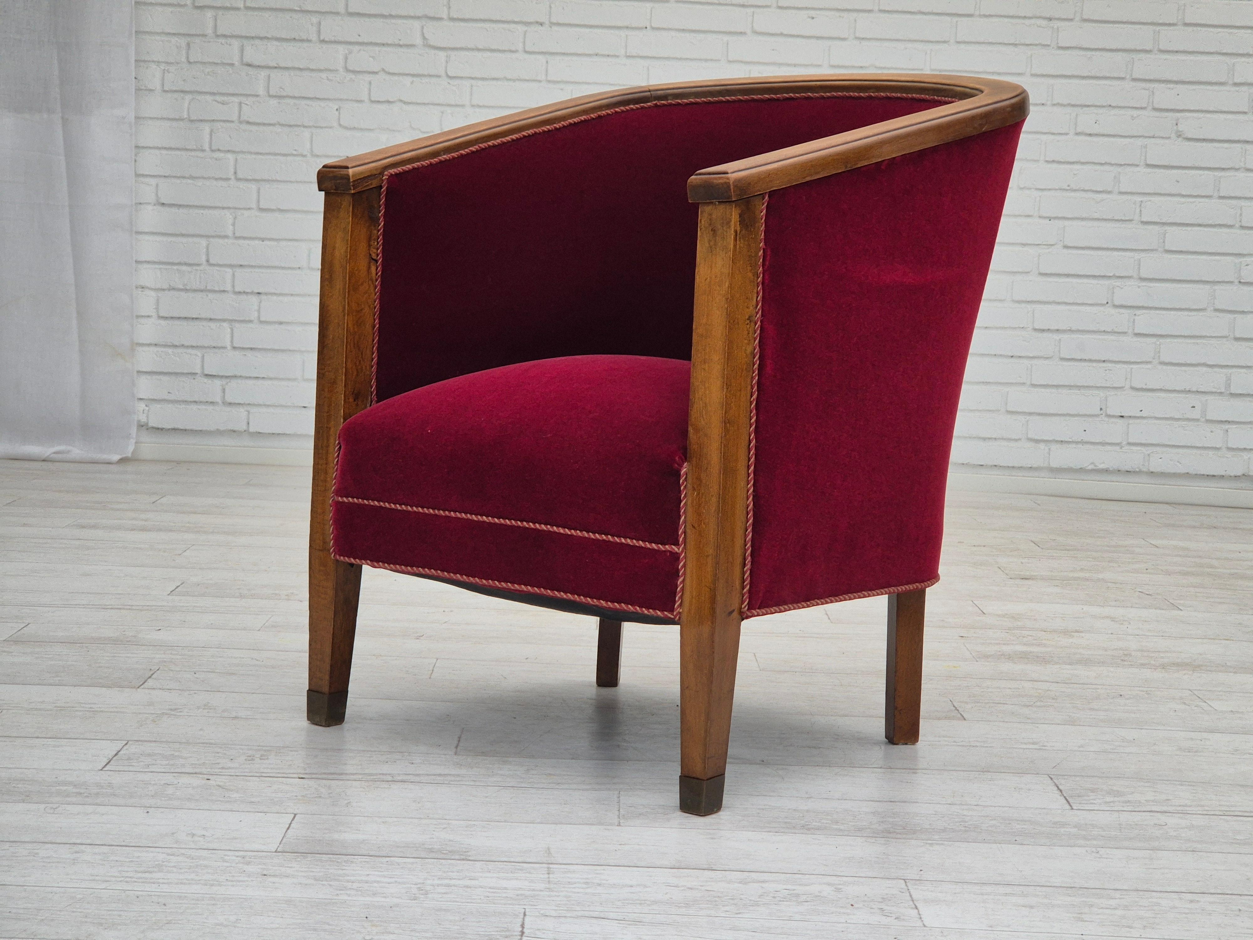 Velours 1950s, Fauteuil danois, état d'origine, meuble velours, bois de hêtre. en vente
