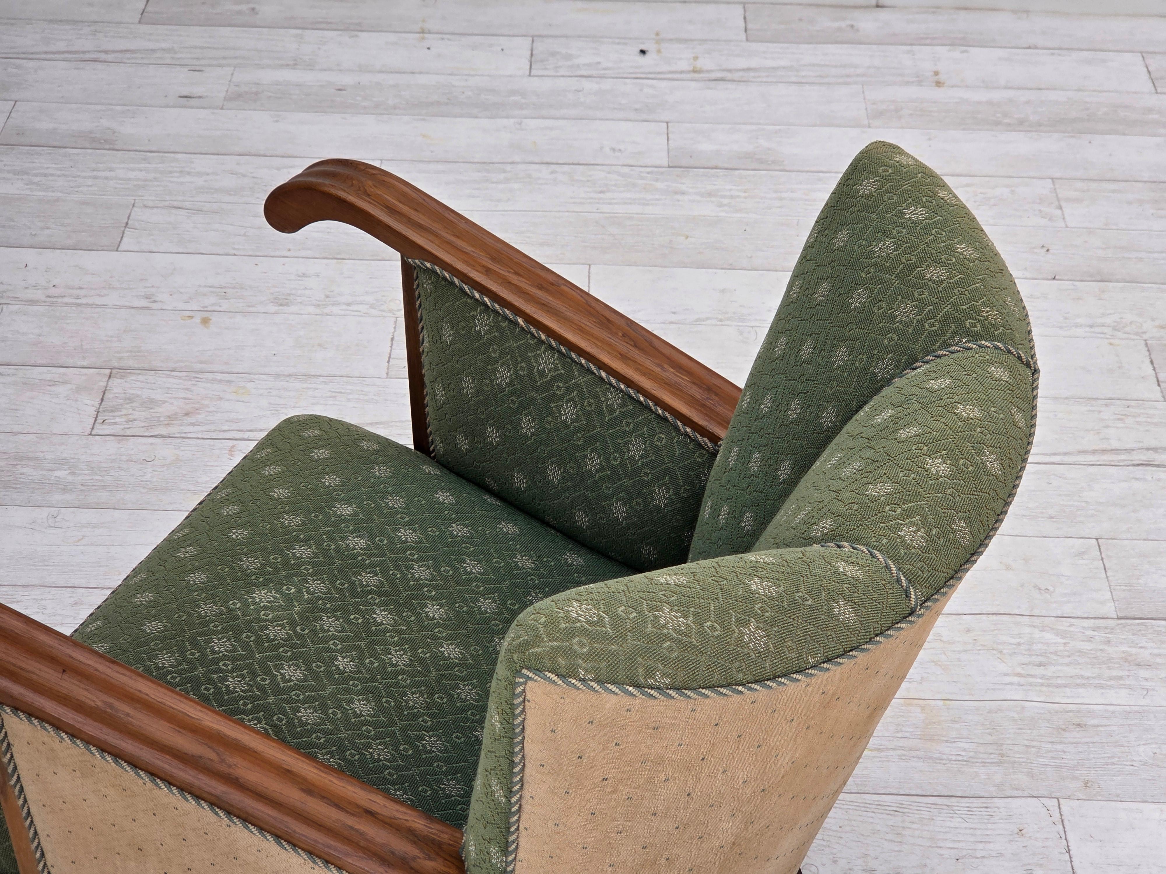 1950s, Danish armchair, original green/beige furniture wool fabric, oak wood. For Sale 7