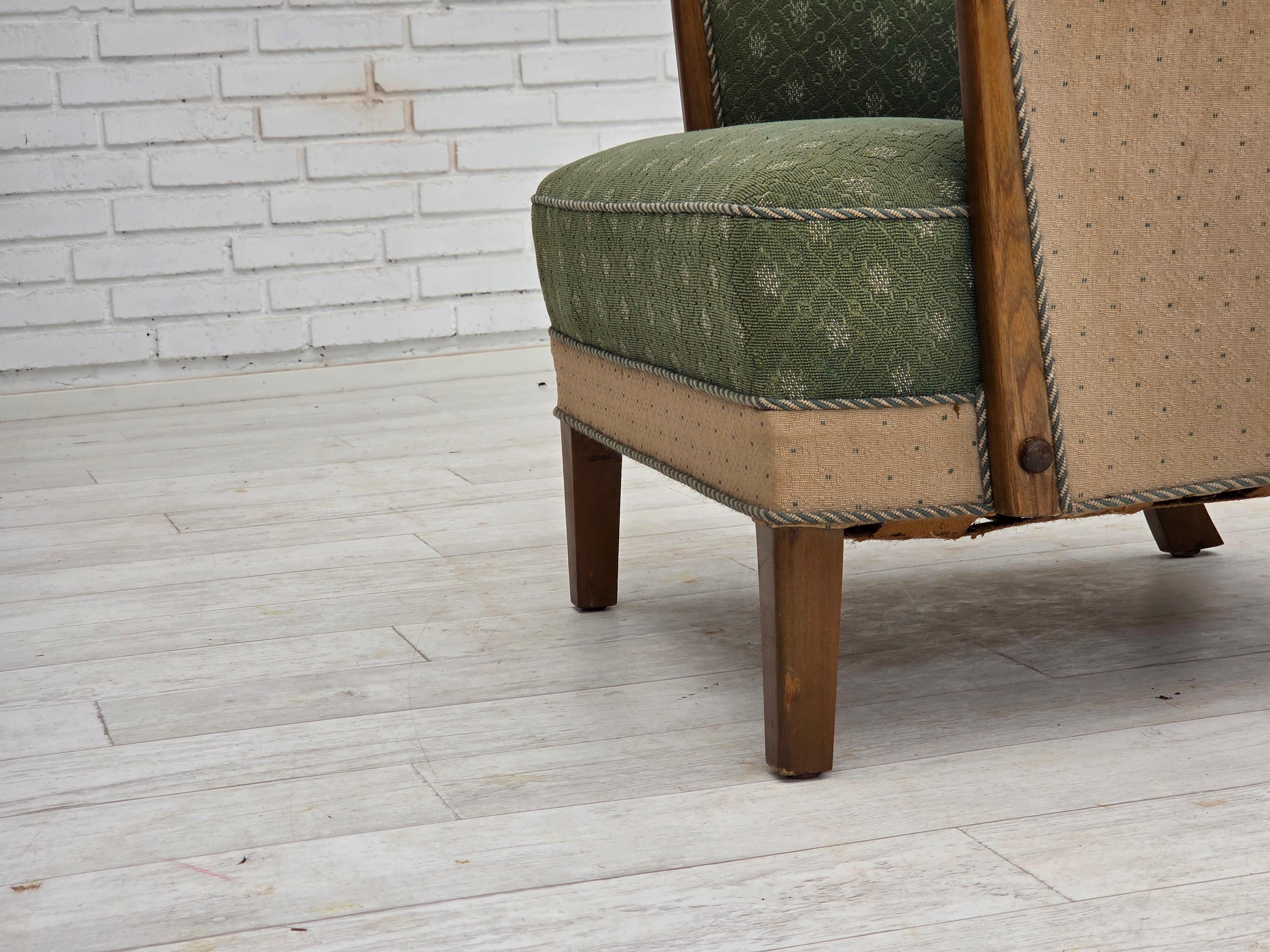 1950s, Danish armchair, original green/beige furniture wool fabric, oak wood. For Sale 9