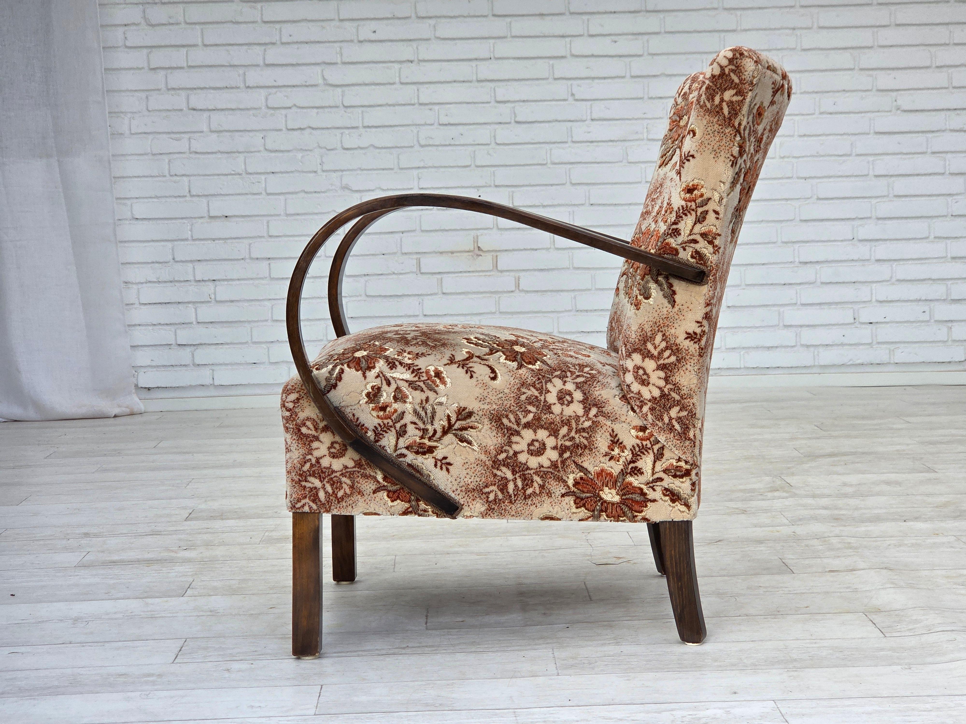 1950er Jahre, dänischer Artdeco-Sessel, Veloursmöbel, Buchenholz, neu gepolstert. im Angebot 7