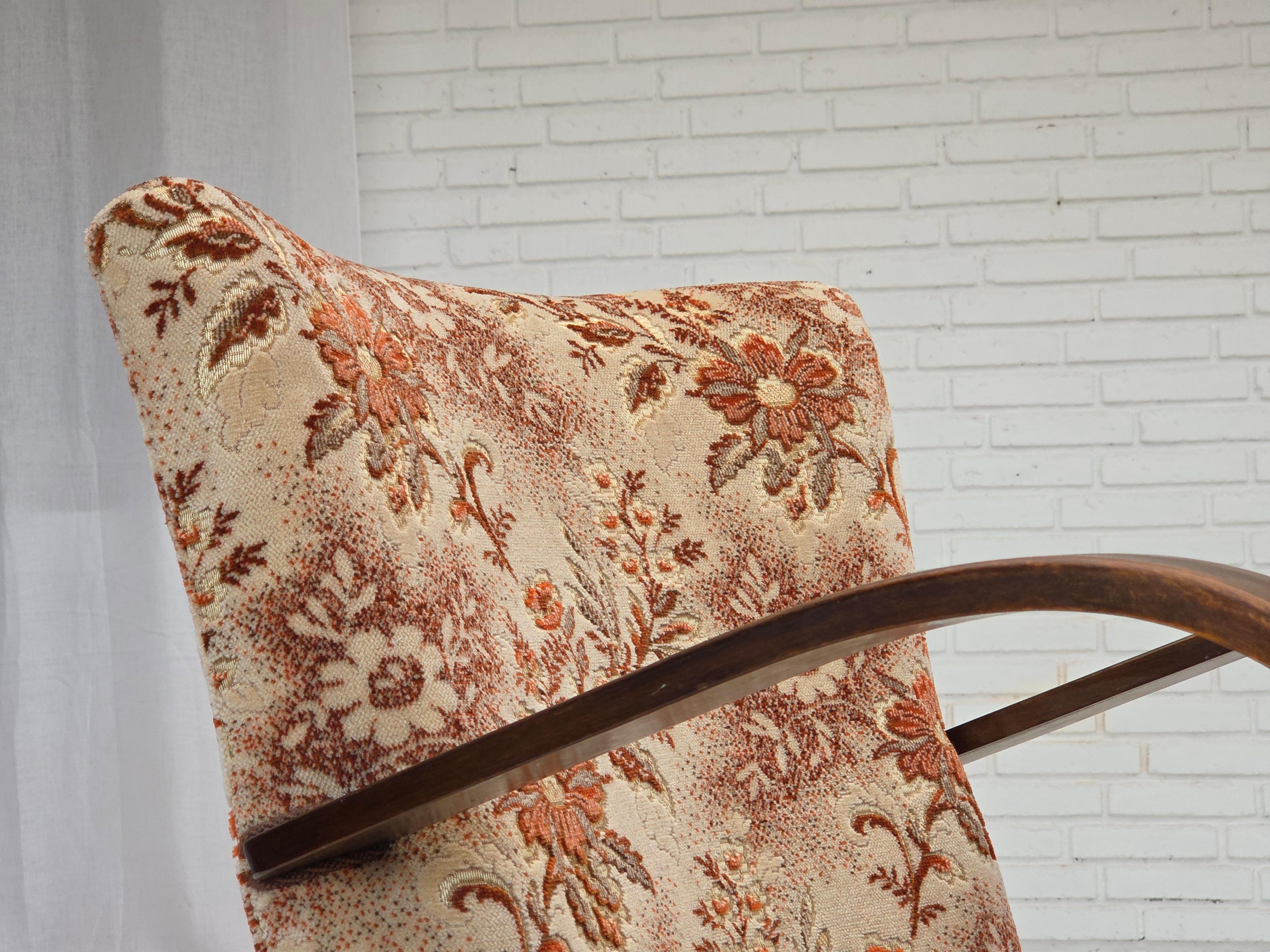 1950er Jahre, dänischer Artdeco-Sessel, Veloursmöbel, Buchenholz, neu gepolstert. im Zustand „Gut“ im Angebot in Tarm, 82
