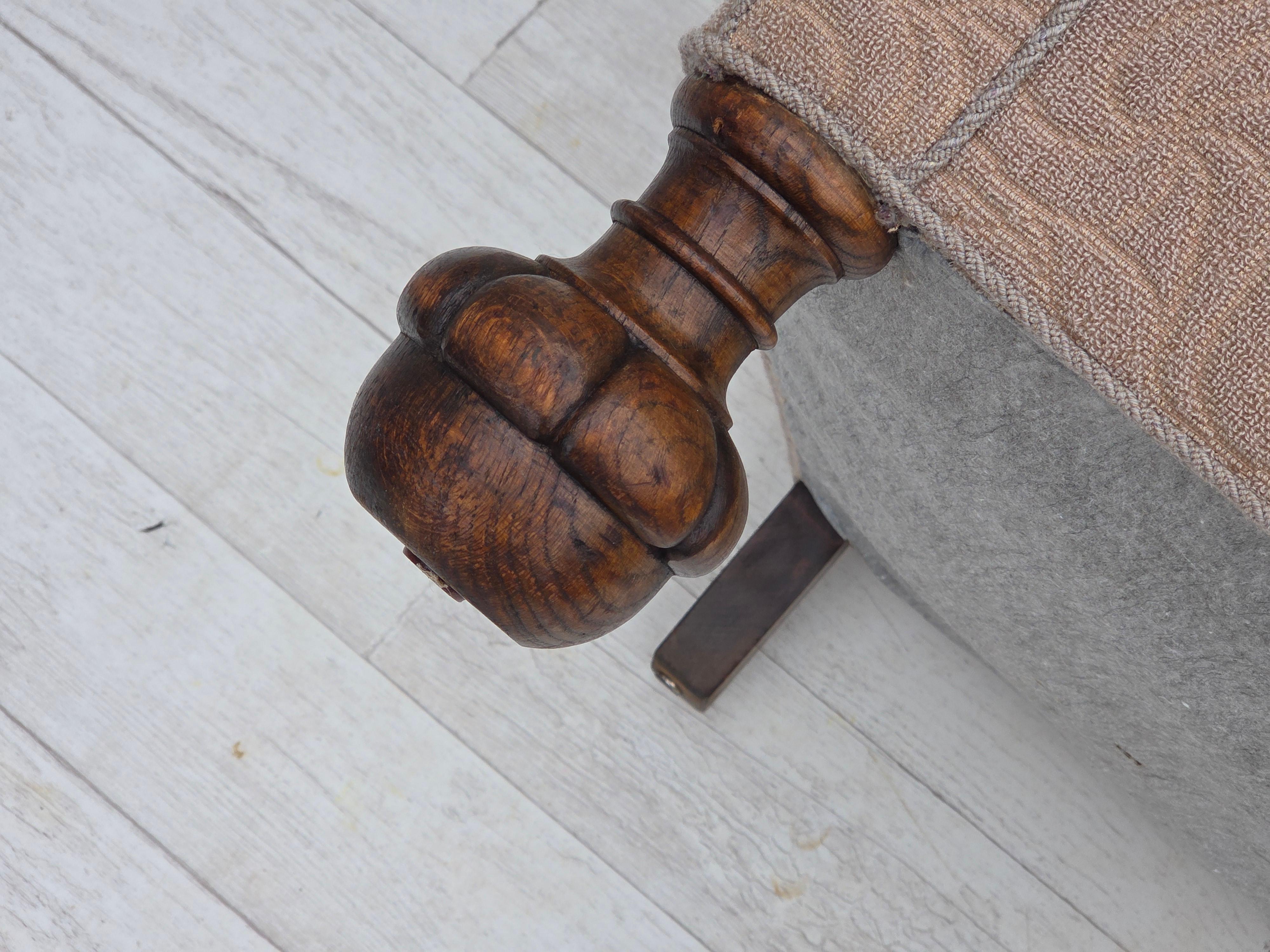 Fauteuil artdeco danois des années 1950, laine d'ameublement beige de qualité, pieds en bois de chêne. en vente 7