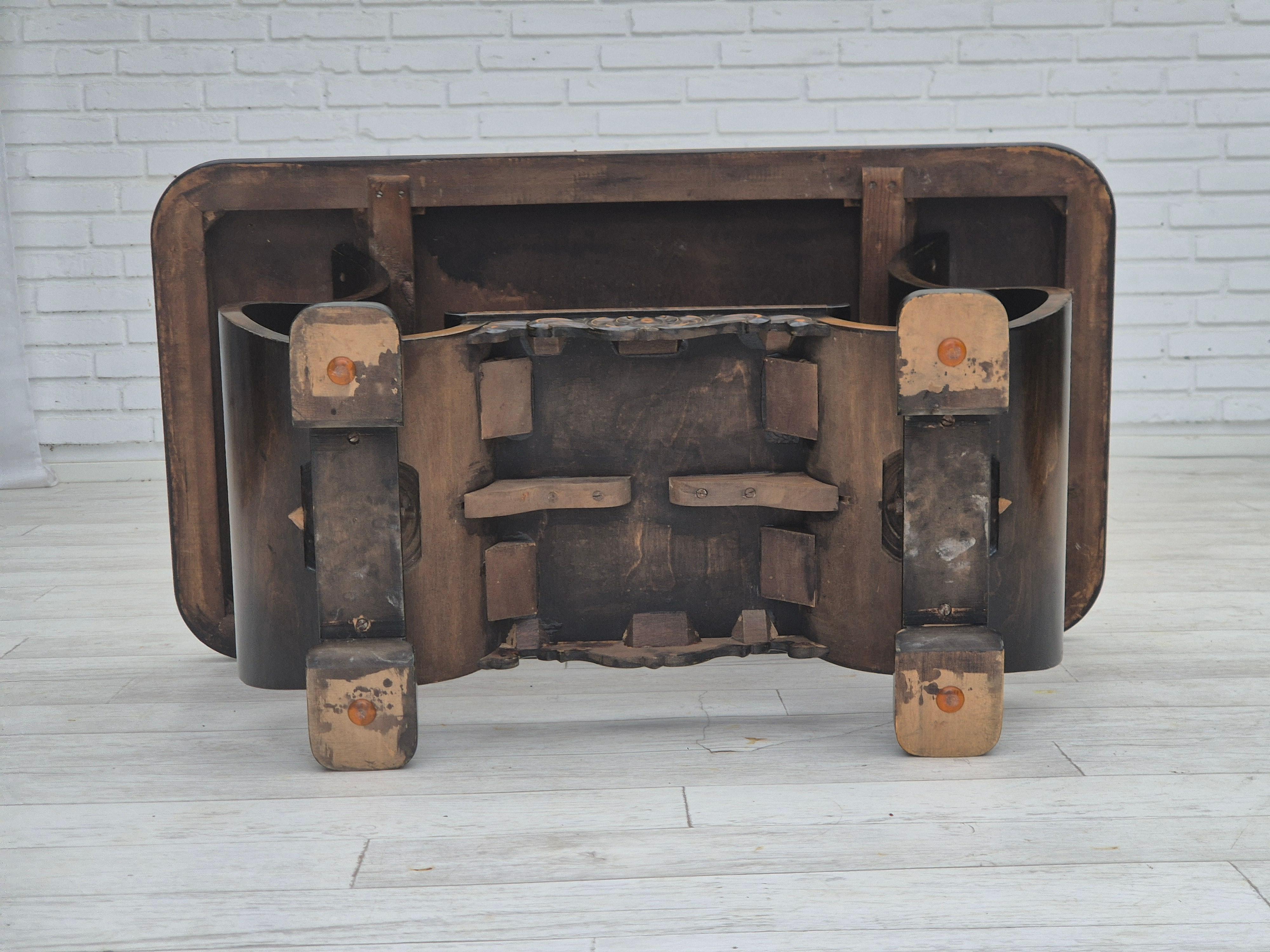 1950s, Table basse artdeco danoise avec étagère, bois de frêne. en vente 9