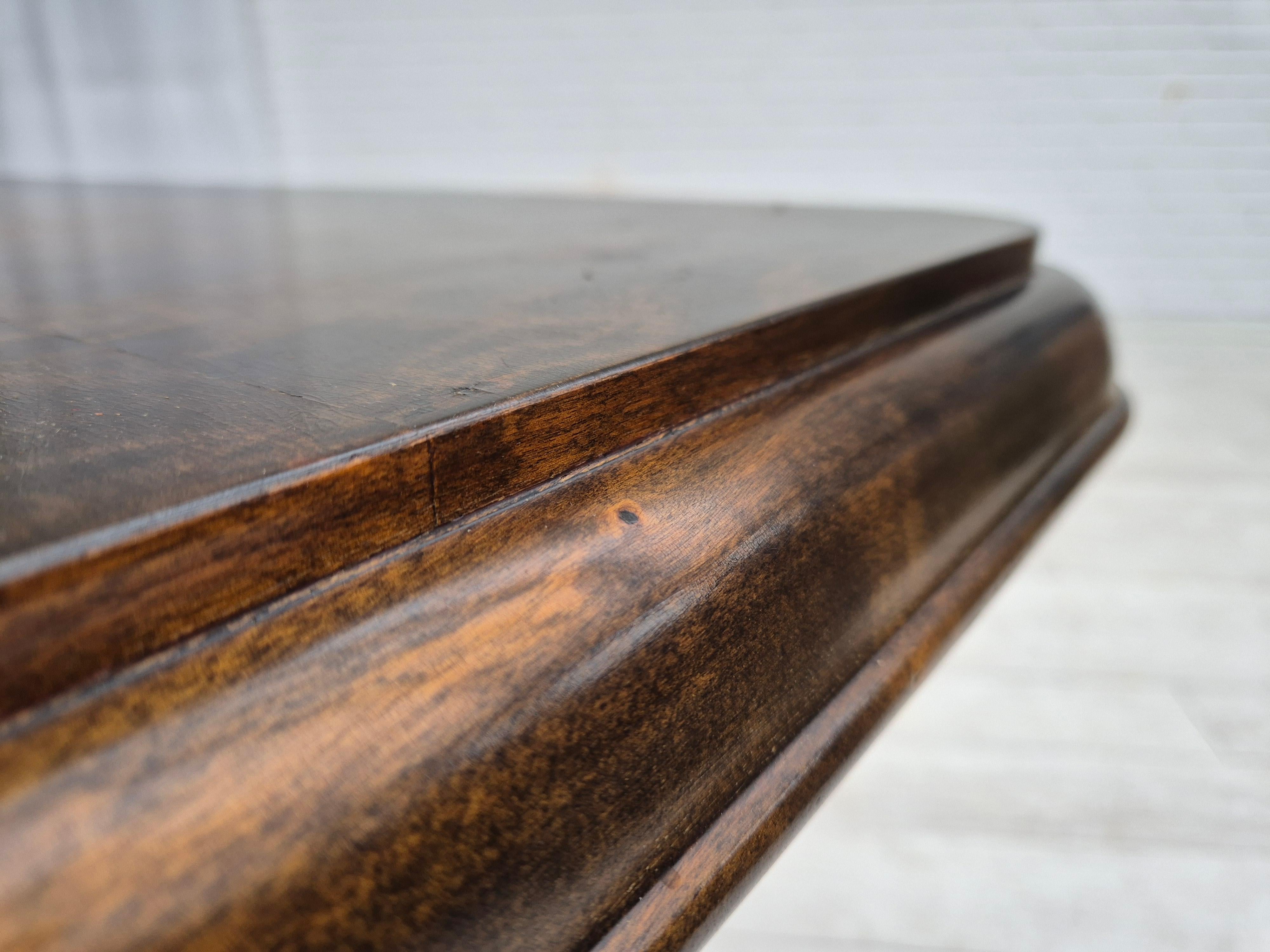 1950s, Table basse artdeco danoise avec étagère, bois de frêne. Bon état - En vente à Tarm, 82