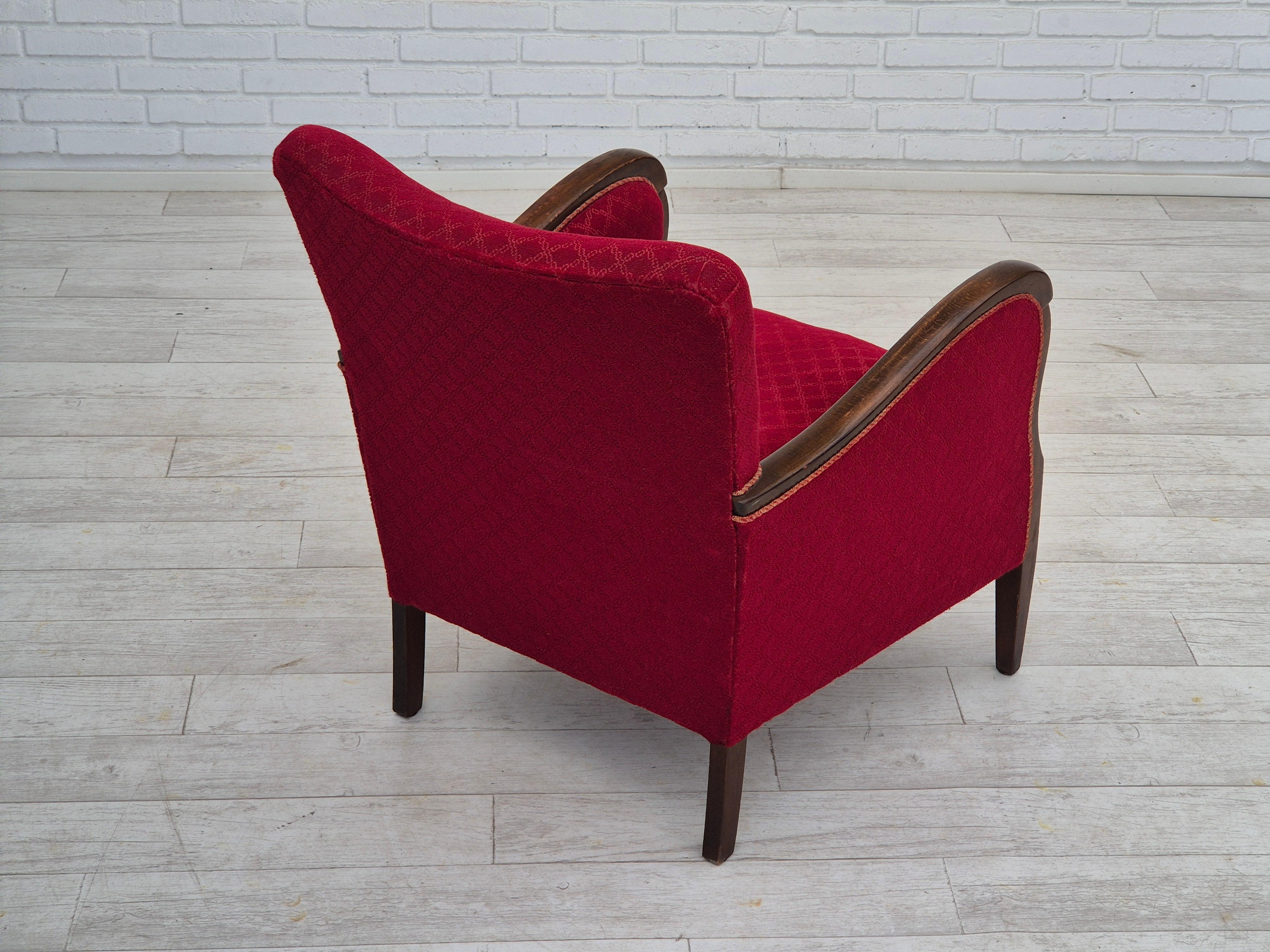 Années 50, Design/One, fauteuil, état d'origine, tissu coton-laine rouge. en vente 9
