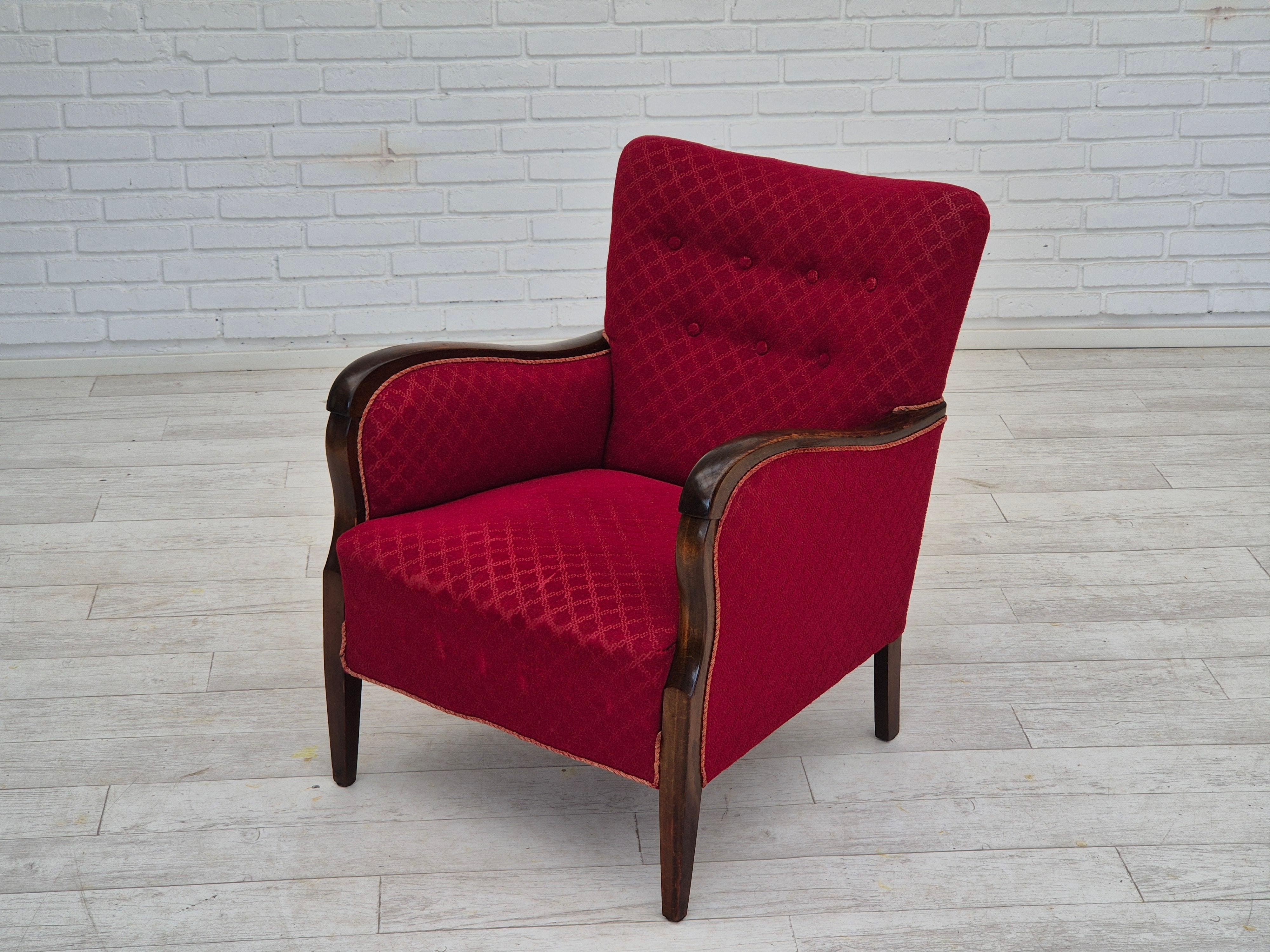Années 50, Design/One, fauteuil, état d'origine, tissu coton-laine rouge. en vente 1