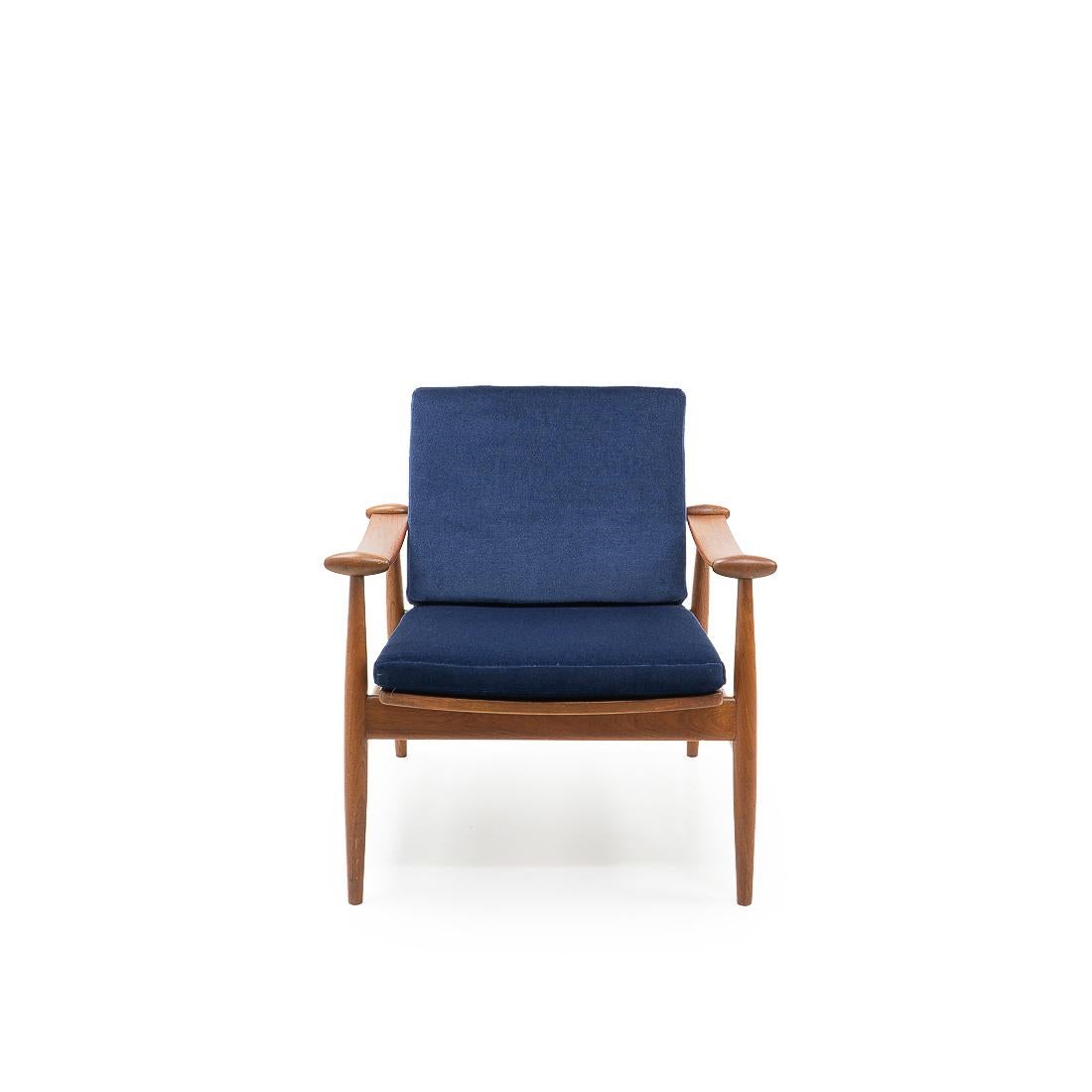 Finn Juhl, a Danish architect born in 1912, started his own practice in 1945 where he specialized in designing both interiors and furniture. His works were of high standard and technologically advanced for the time. He was also known for working
