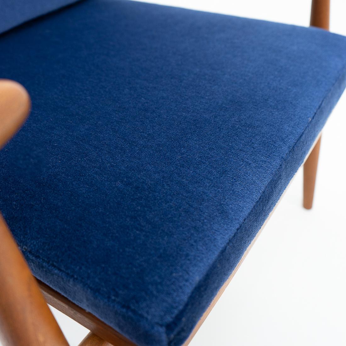 1950s Danish Design Classic Finn Juhl “Spade” Armchair, Upholstered in Mohair For Sale 2