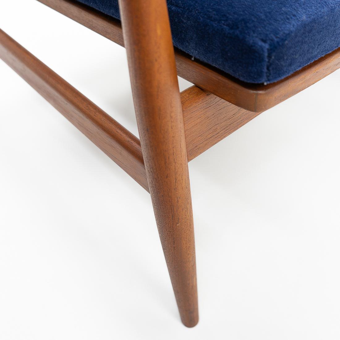 1950s Danish Design Classic Finn Juhl “Spade” Armchair, Upholstered in Mohair For Sale 3