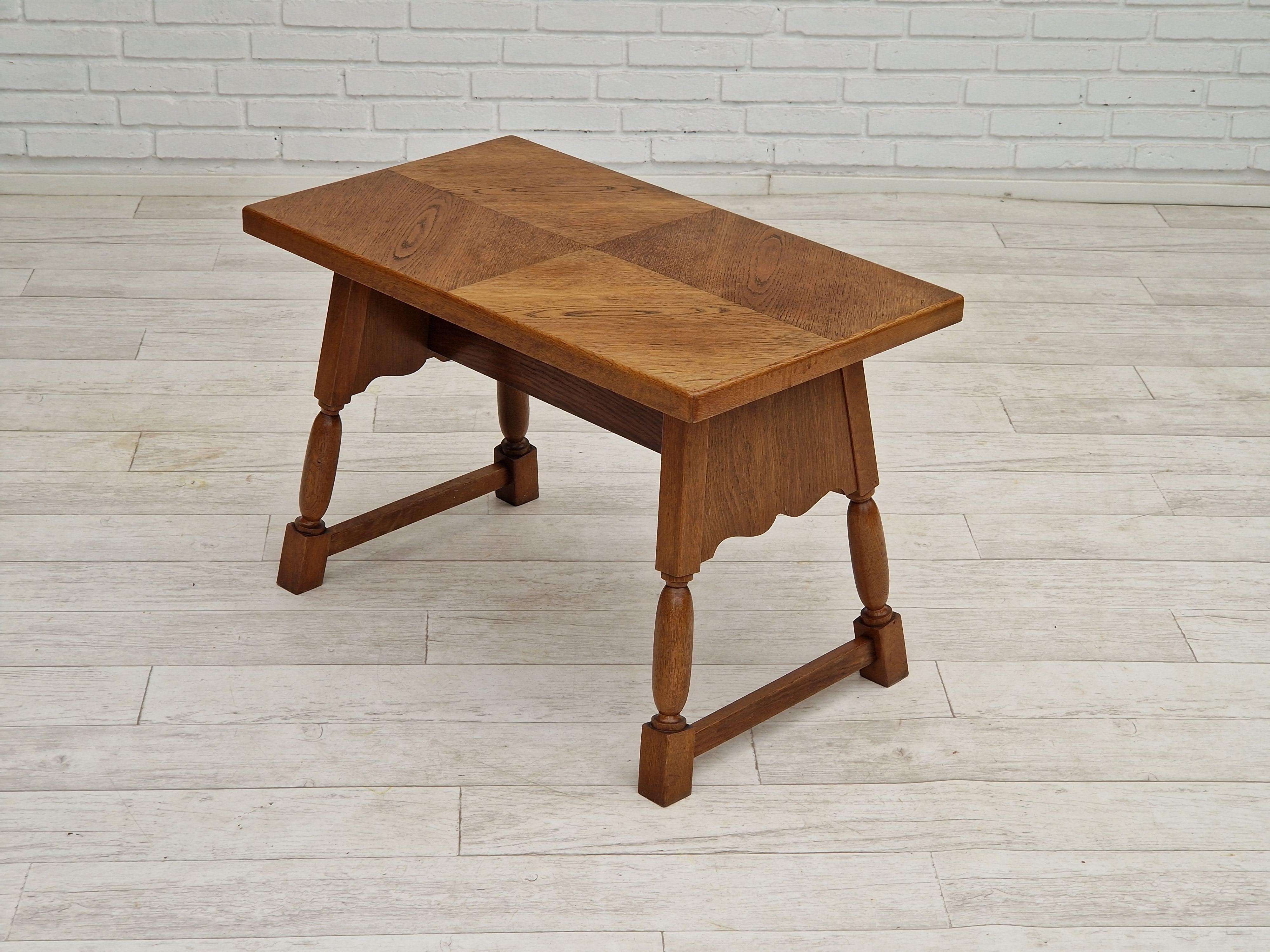 Mid-20th Century 1950s, Danish Design, Oak Wood Coffee Table, Original Condition For Sale