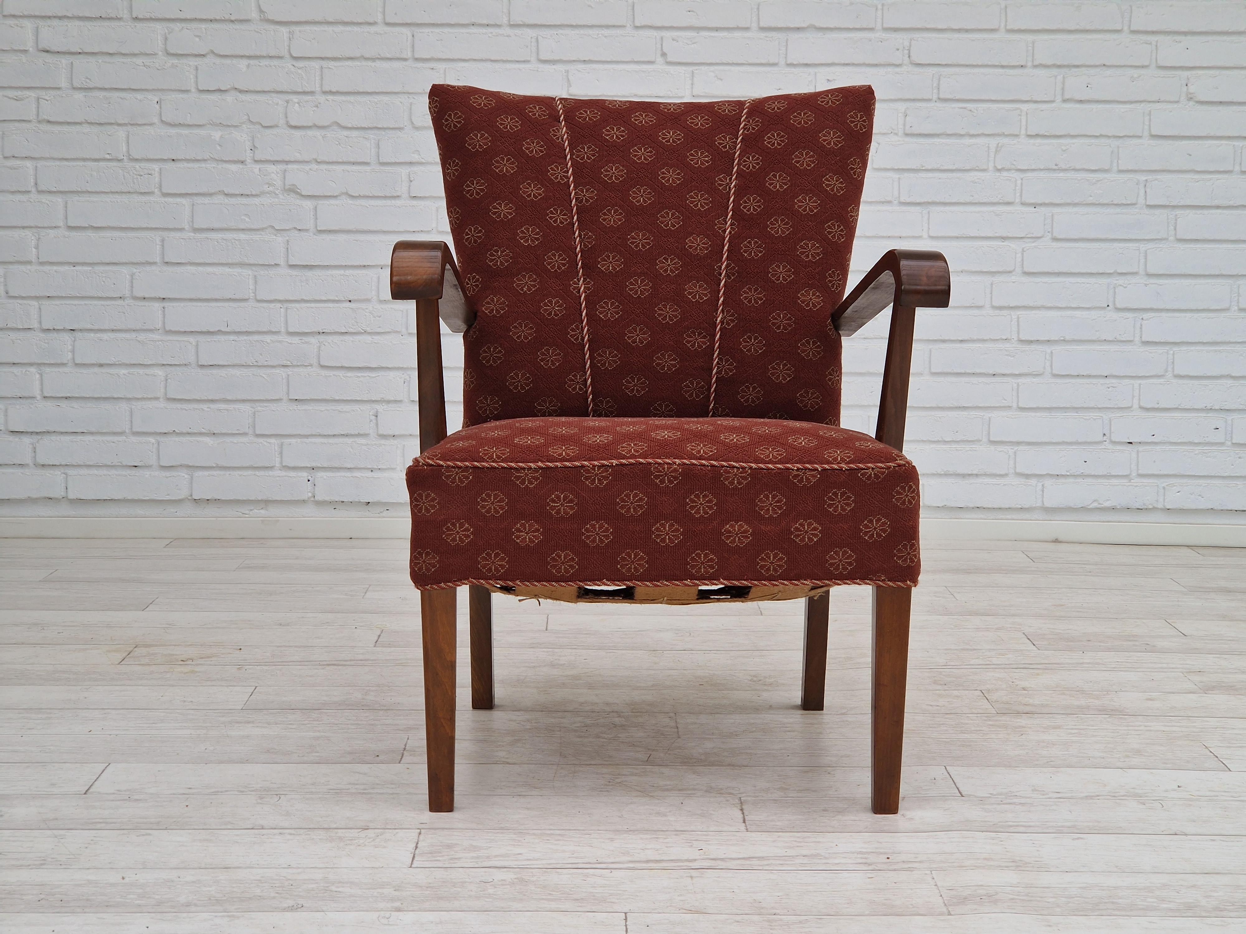 1950s, Danish Design, Original Armchair in Very Good Condition In Good Condition For Sale In Tarm, 82