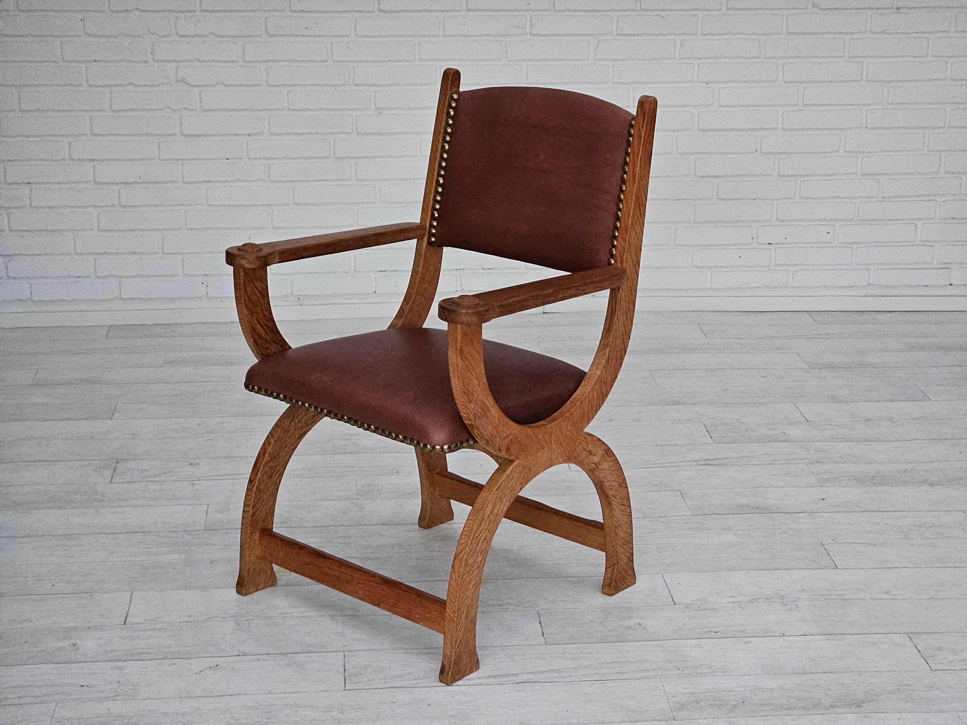 1950s, Danish design, reupholstered armchair, natural brown leather, oak wood. For Sale 8