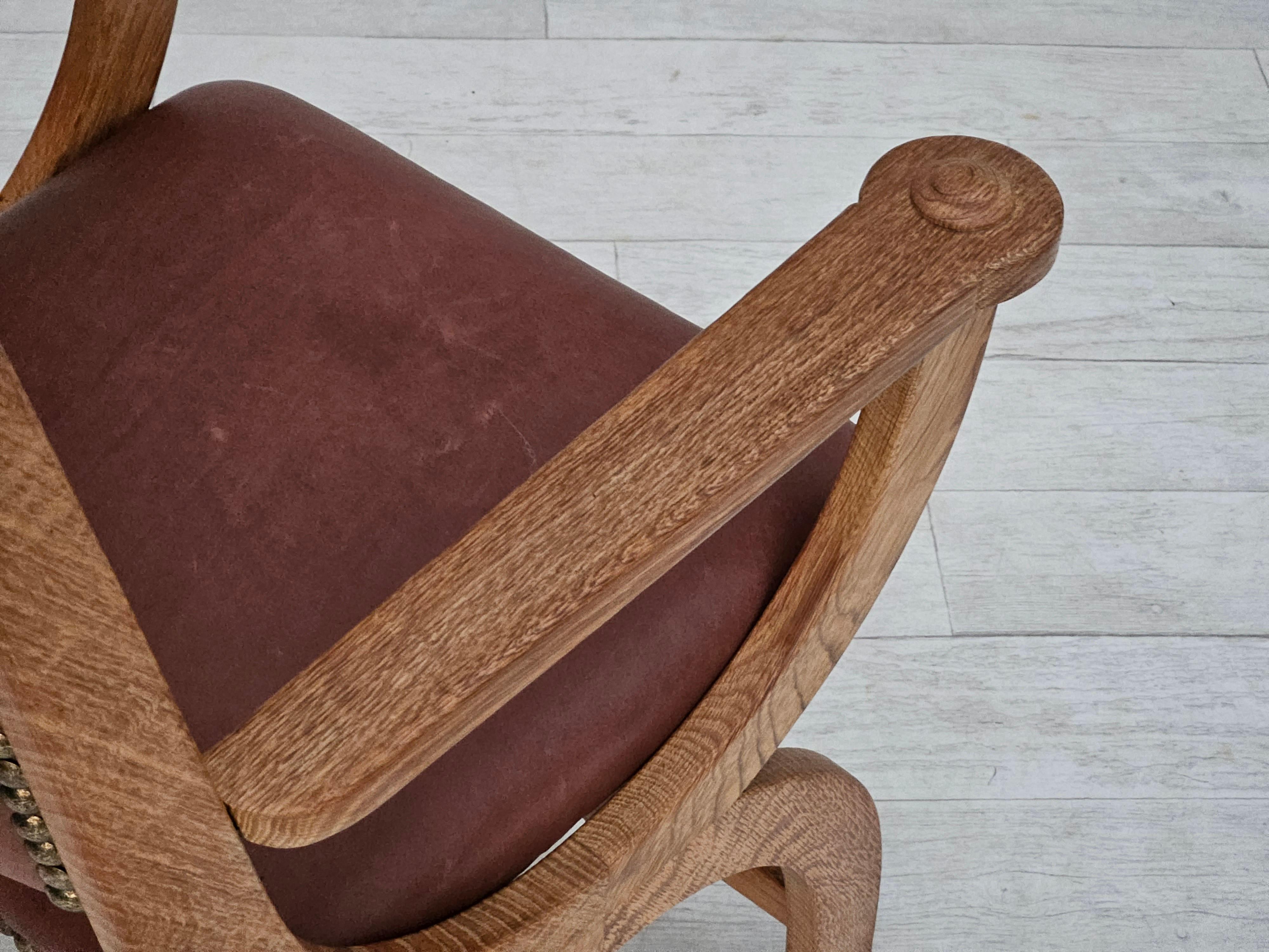 1950s, Danish design, reupholstered armchair, natural brown leather, oak wood. For Sale 3