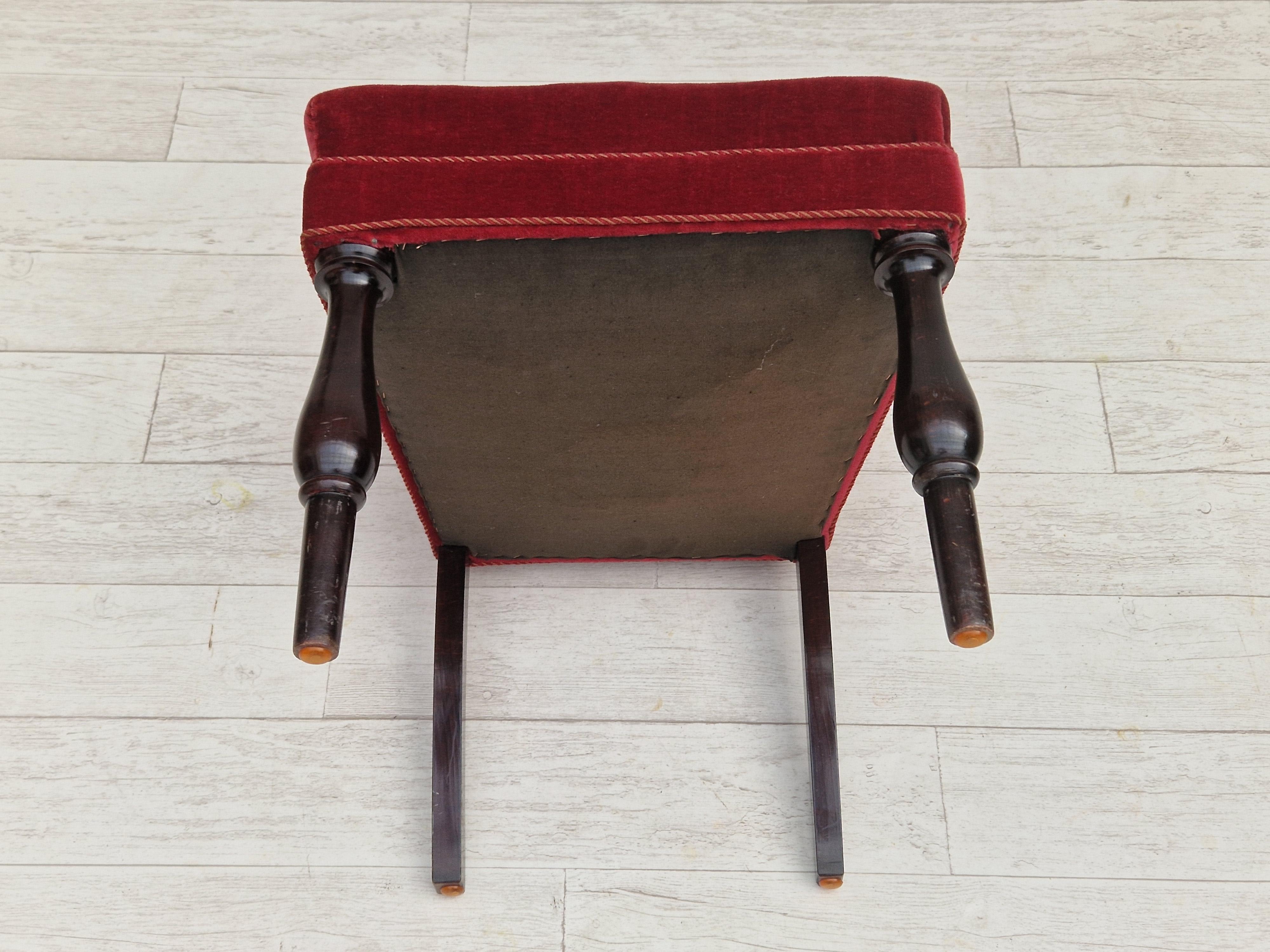 1950s, Danish Design, Set of 4 Dinning Chairs, Oak Wood, Cherry-Red Velour For Sale 7