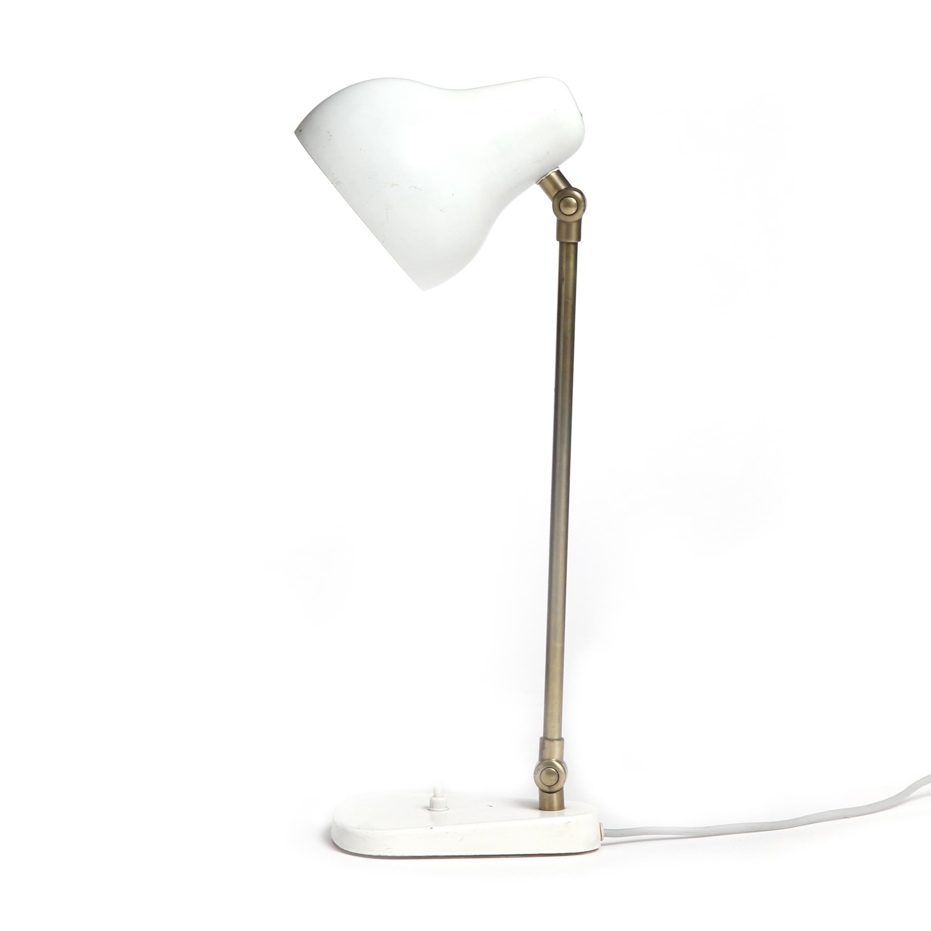 Danois lampe de bureau danoise des années 1950 par Wilhelm Lauritzen pour Louis Poulsen en vente
