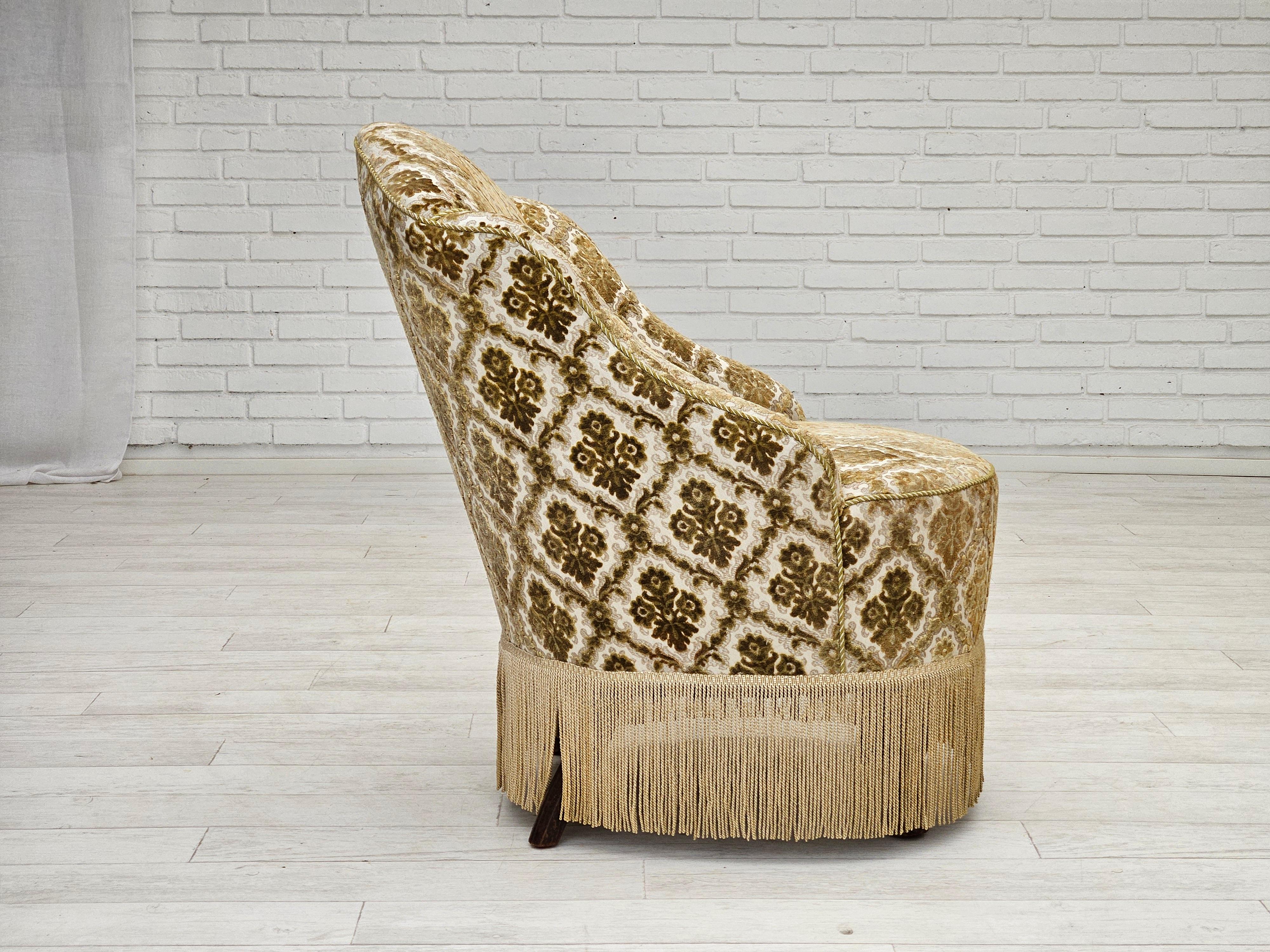 1950s, Danish easy chair, furniture velour, ash wood legs. In Good Condition For Sale In Tarm, 82