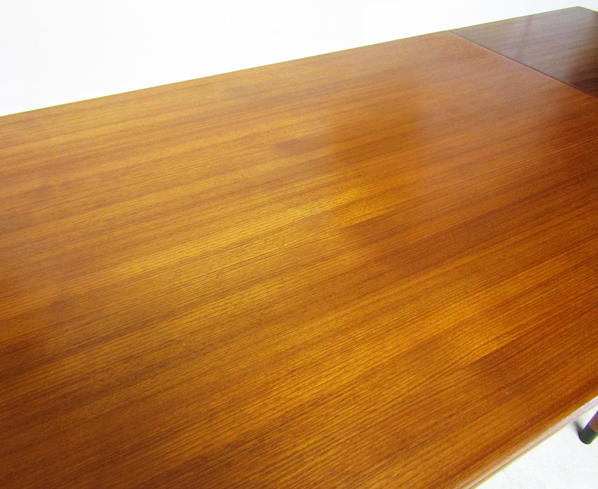 1950s Danish Extending 