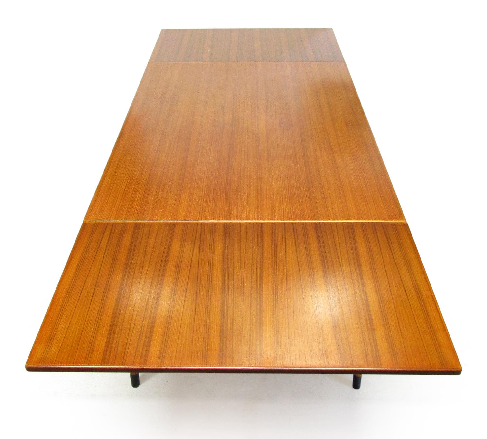 1950s Danish Extending 