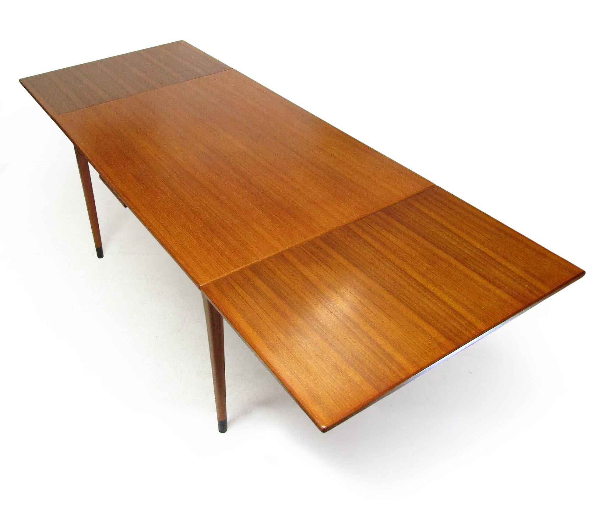 1950s Danish Extending 