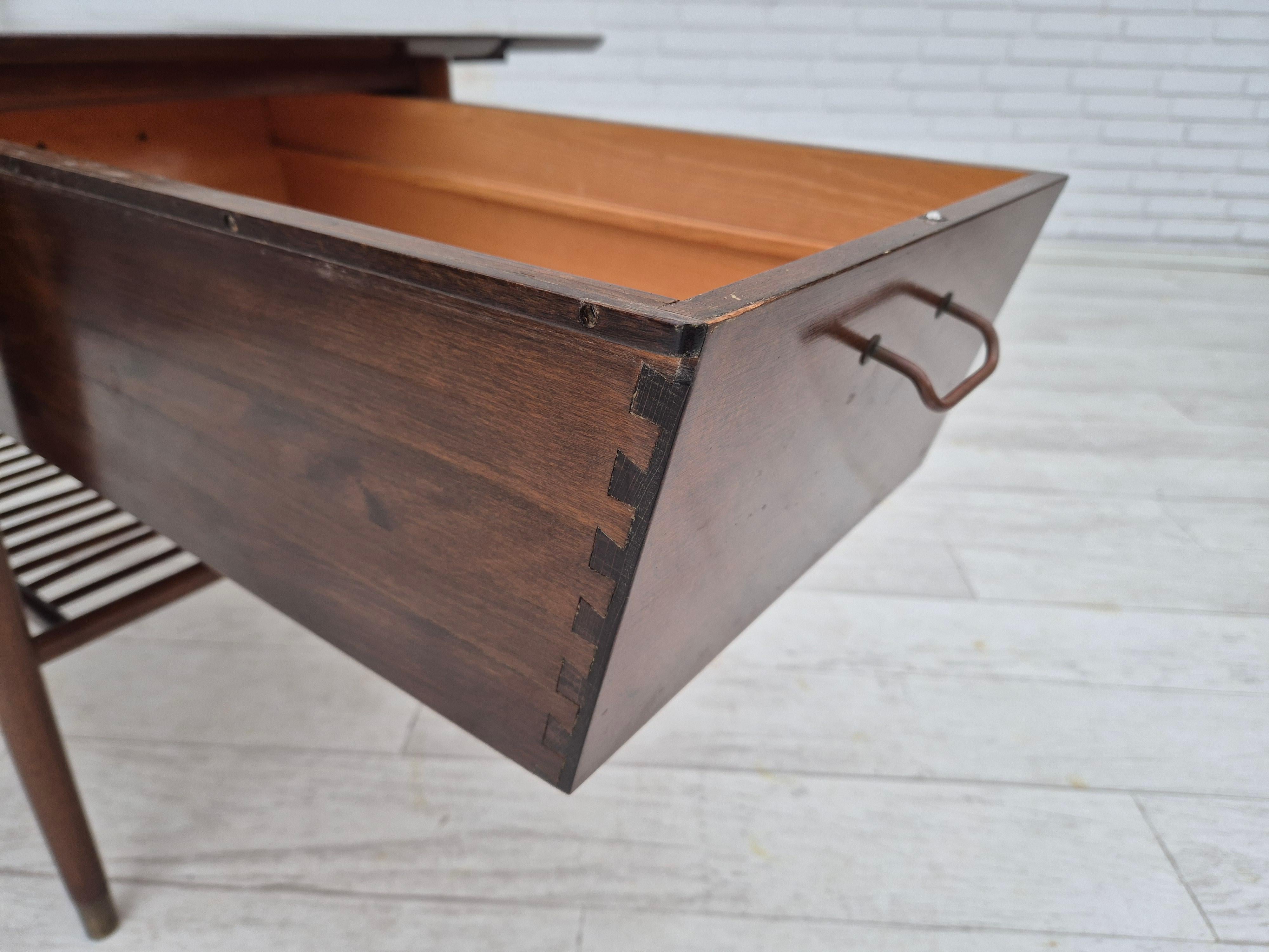1950s, Danish foldable coffee table with drawer and shelf, original condition. For Sale 9