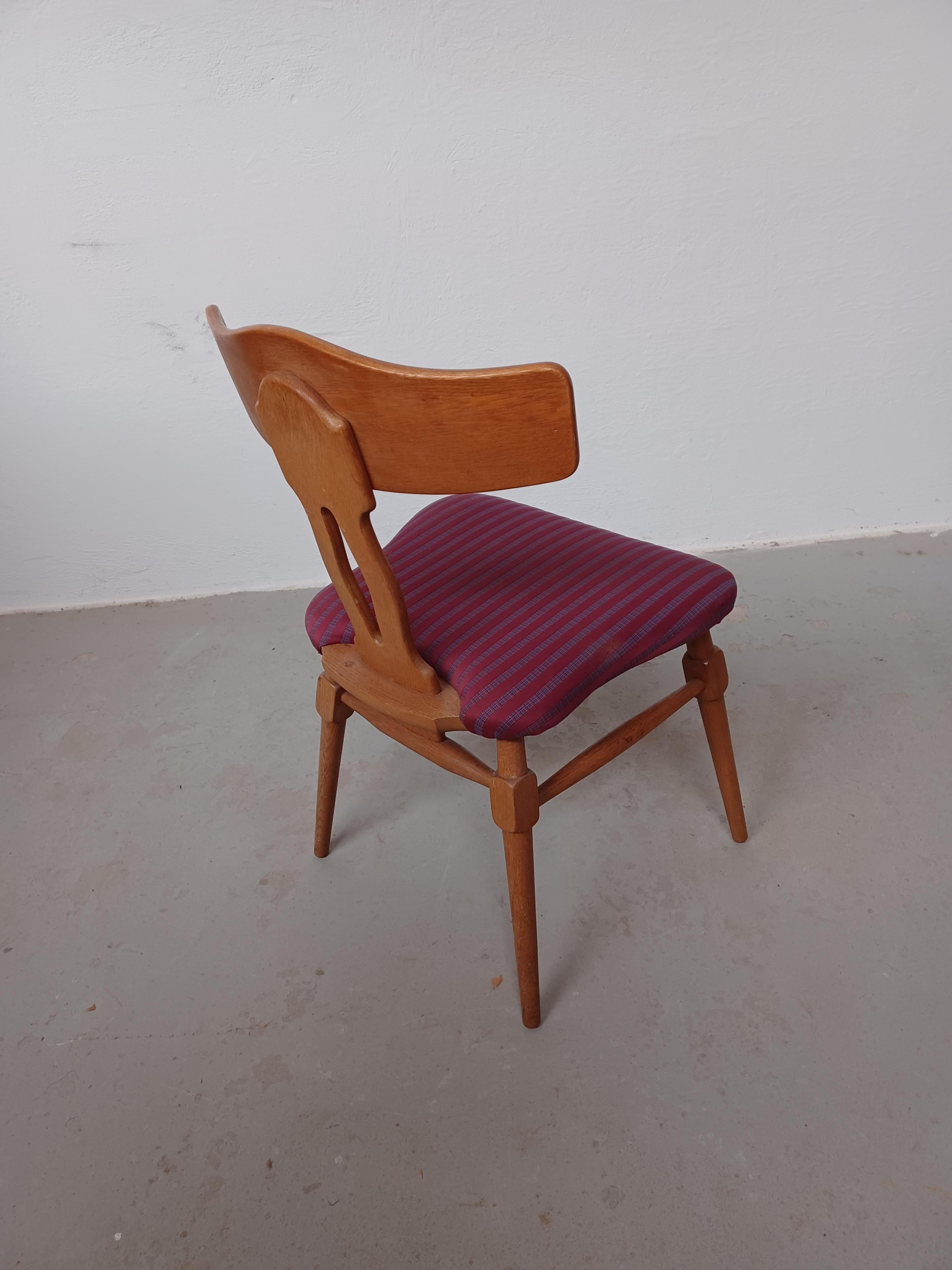 1950er Jahre Dänische Henning Kjærnulf Esszimmerstühle in OAK  Nyrup Moebelfabrik im Angebot 4