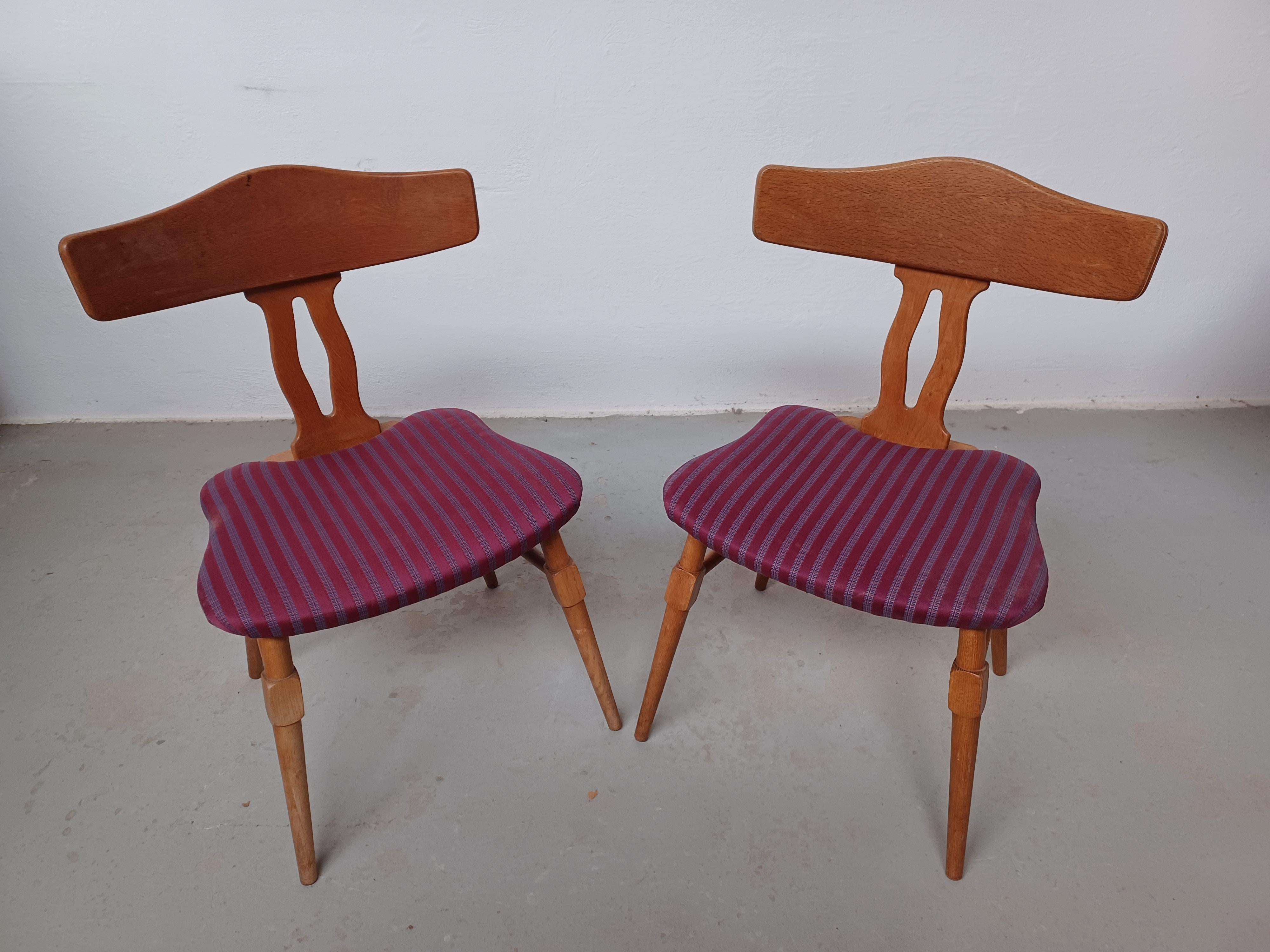 1950er Jahre Dänische Henning Kjærnulf Esszimmerstühle in OAK  Nyrup Moebelfabrik (Moderne der Mitte des Jahrhunderts) im Angebot