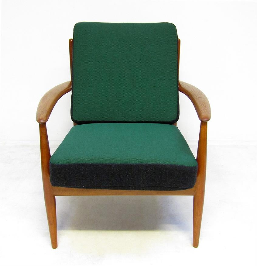 1950s Danish Lounge Chair in Teak and Kvadrat by Grete Jalk In Excellent Condition In Shepperton, Surrey