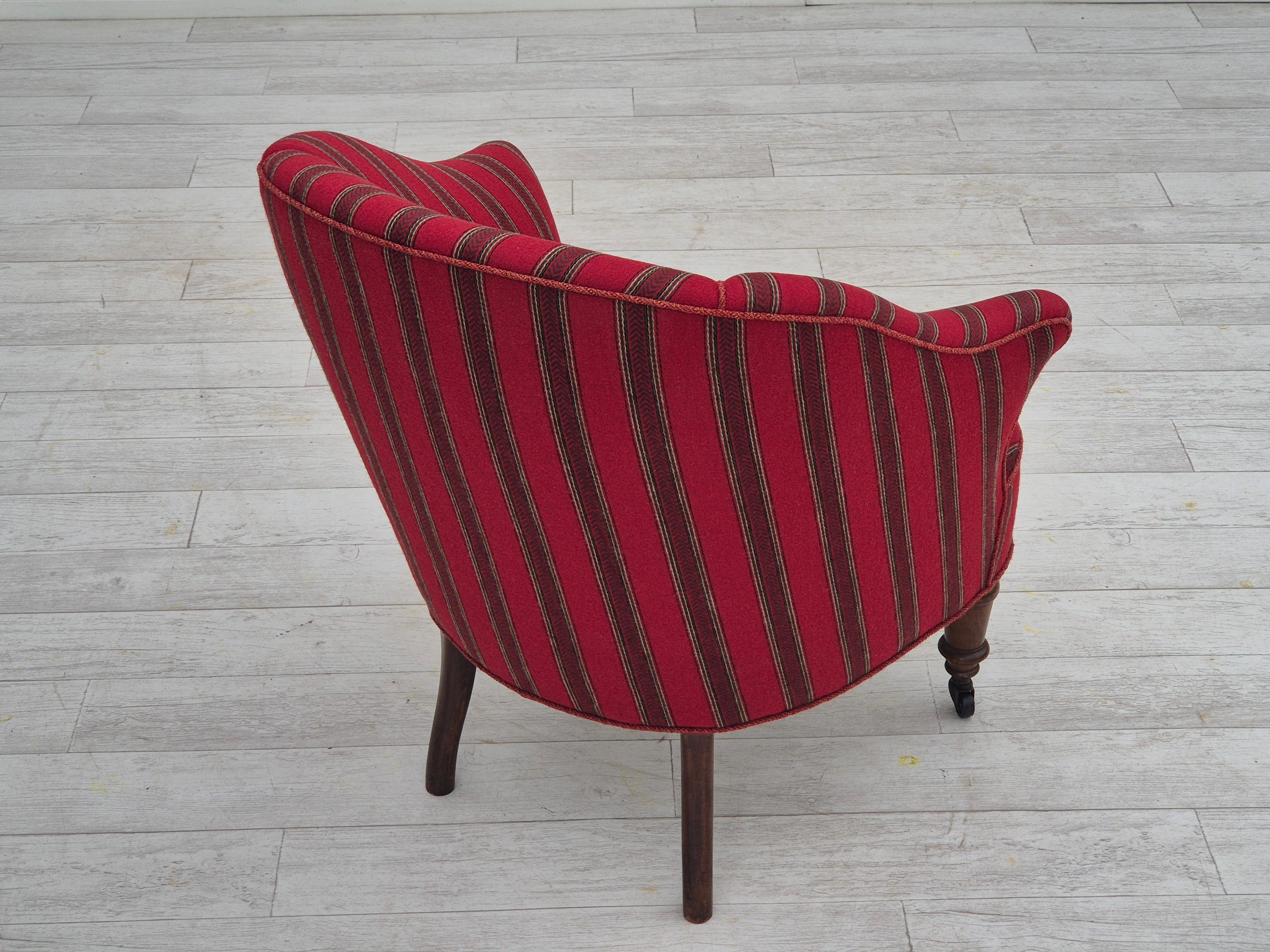 1950s, Danish lounge chair, original condition, red furniture wool. For Sale 7